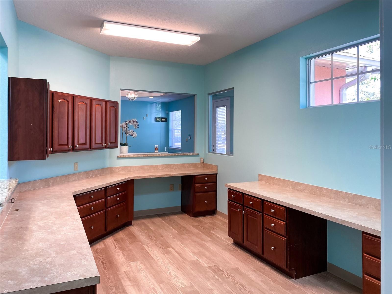 Image 18 of 26 For 733 Goldenrod Road