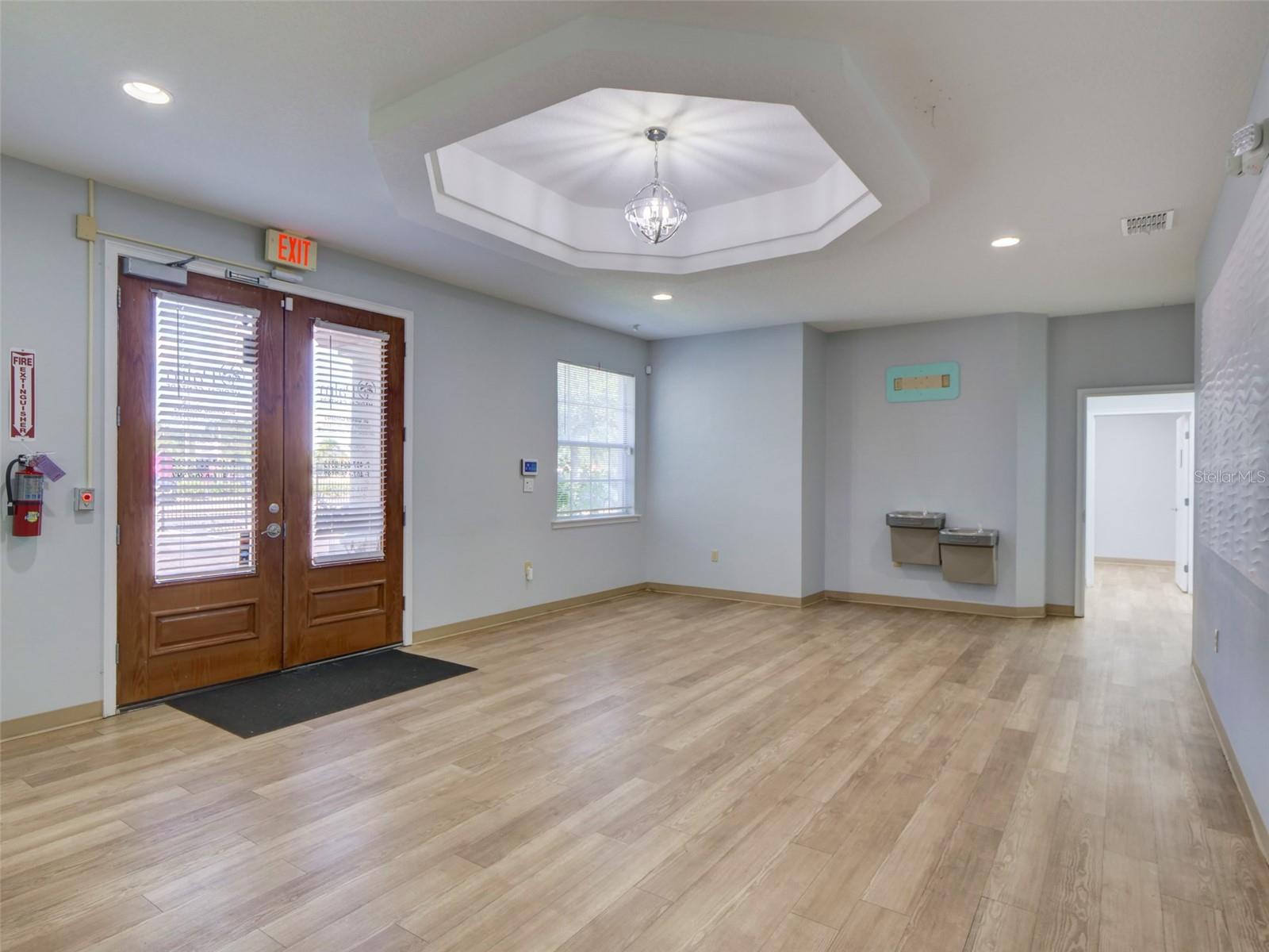 Image 4 of 26 For 733 Goldenrod Road