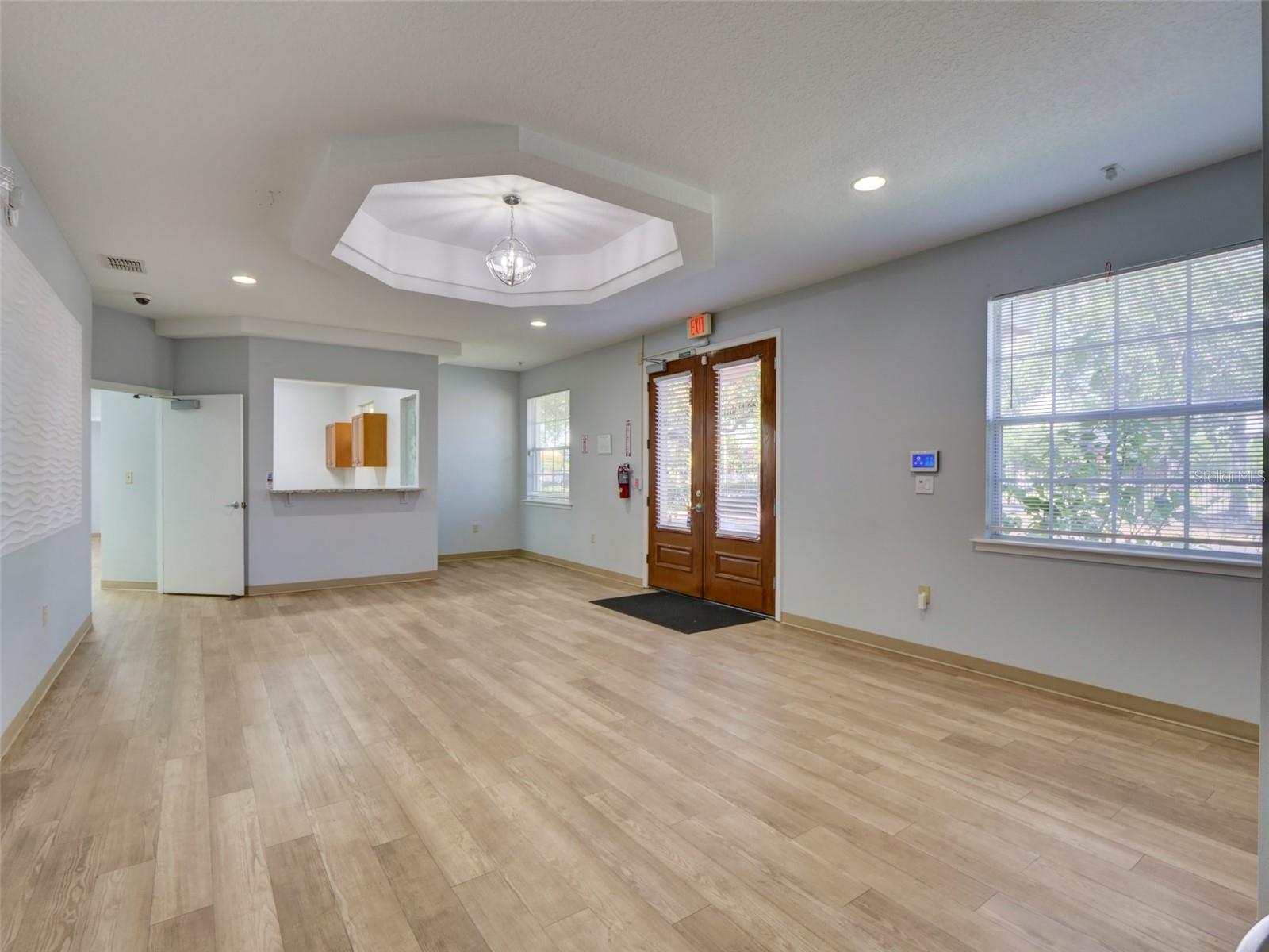 Image 5 of 26 For 733 Goldenrod Road