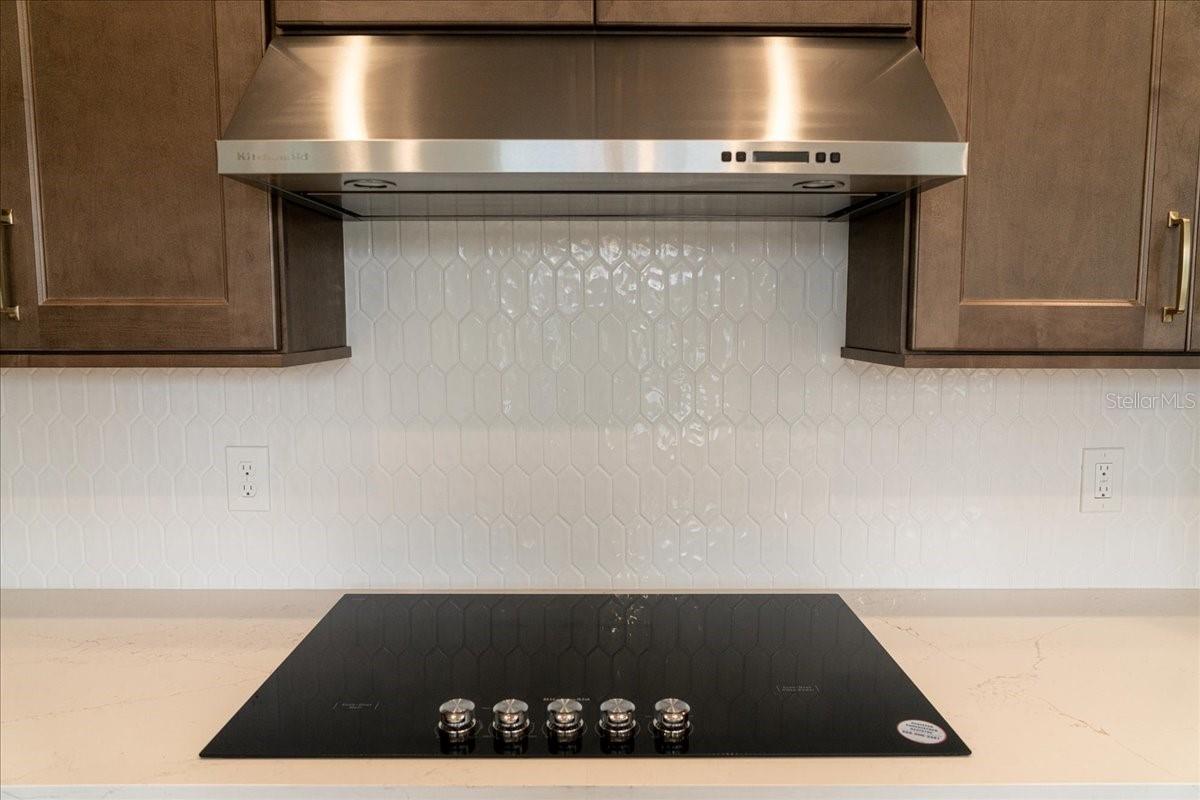 Image 19 of 70 For 1895 Pinecliff Drive