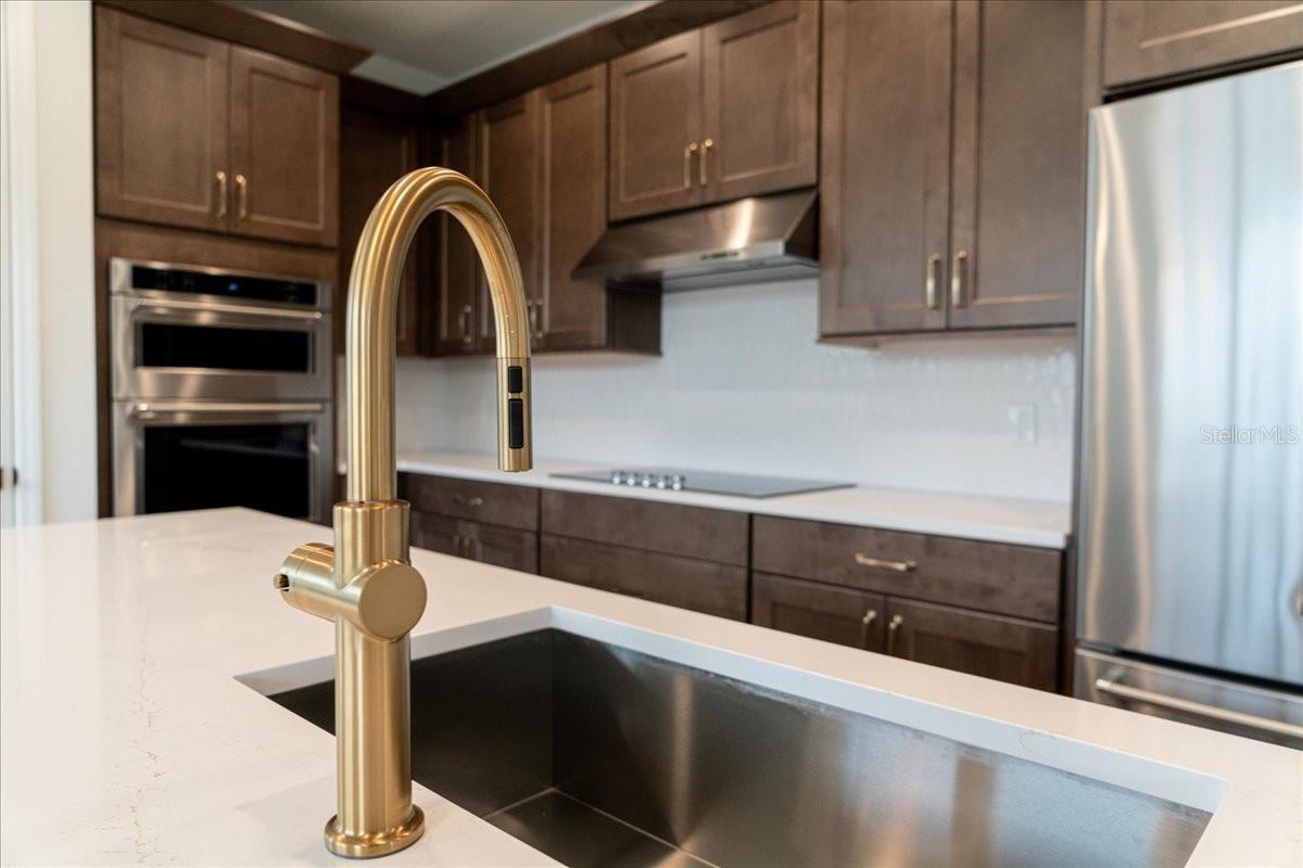 Image 24 of 70 For 1895 Pinecliff Drive