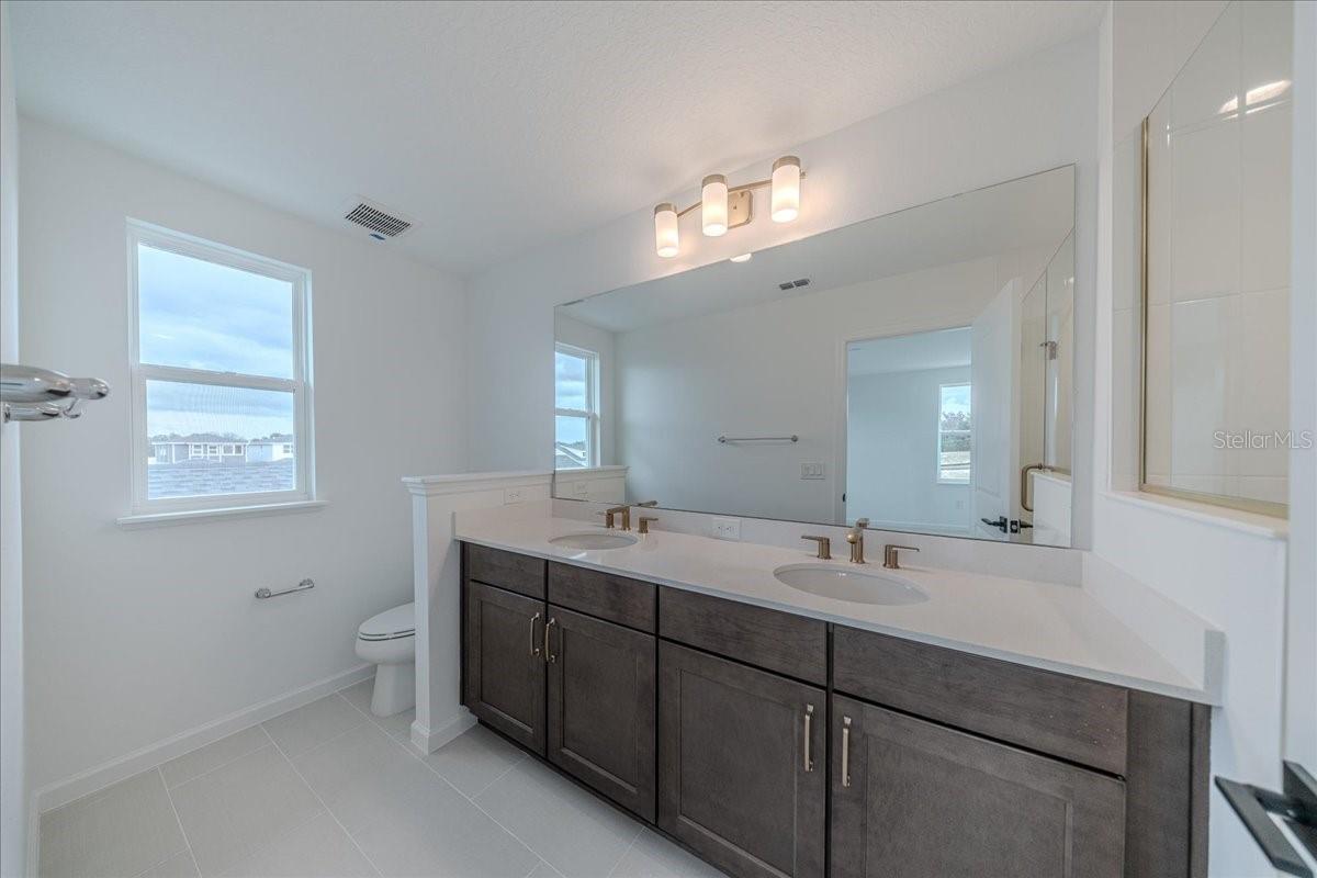 Image 37 of 70 For 1895 Pinecliff Drive