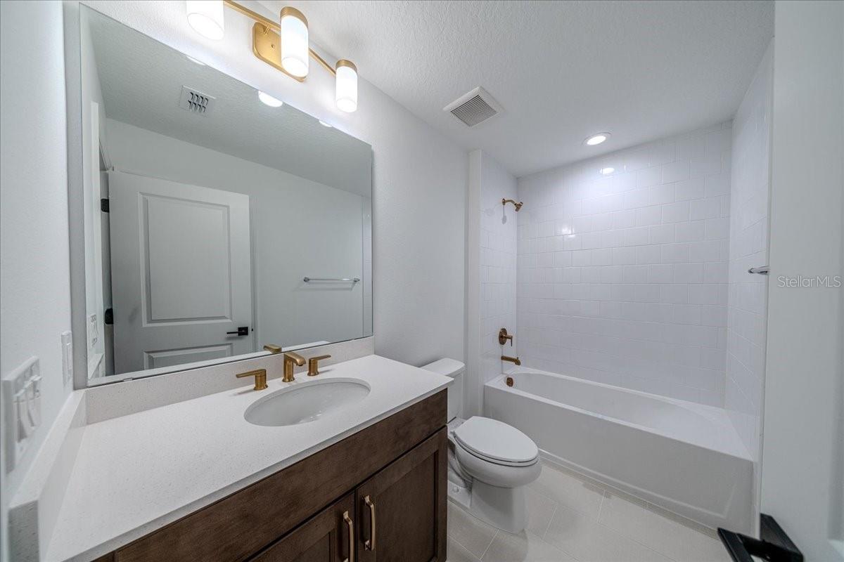 Image 42 of 70 For 1895 Pinecliff Drive