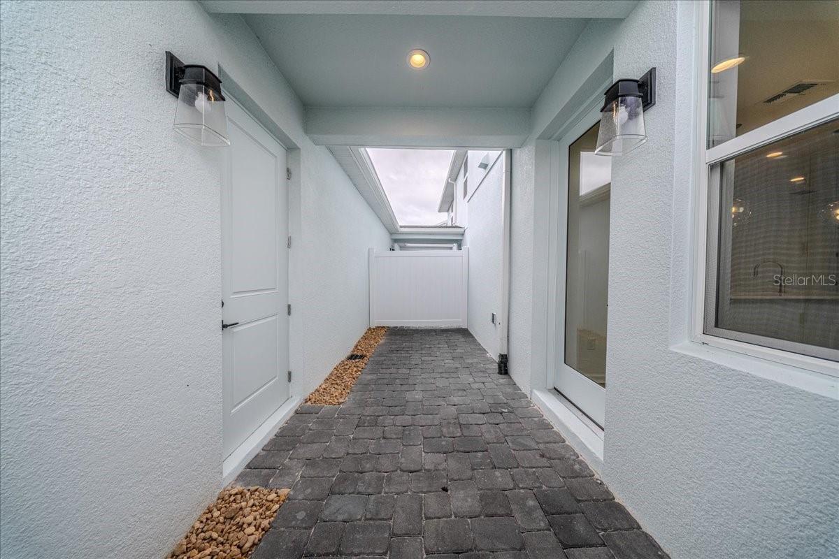 Image 48 of 70 For 1895 Pinecliff Drive