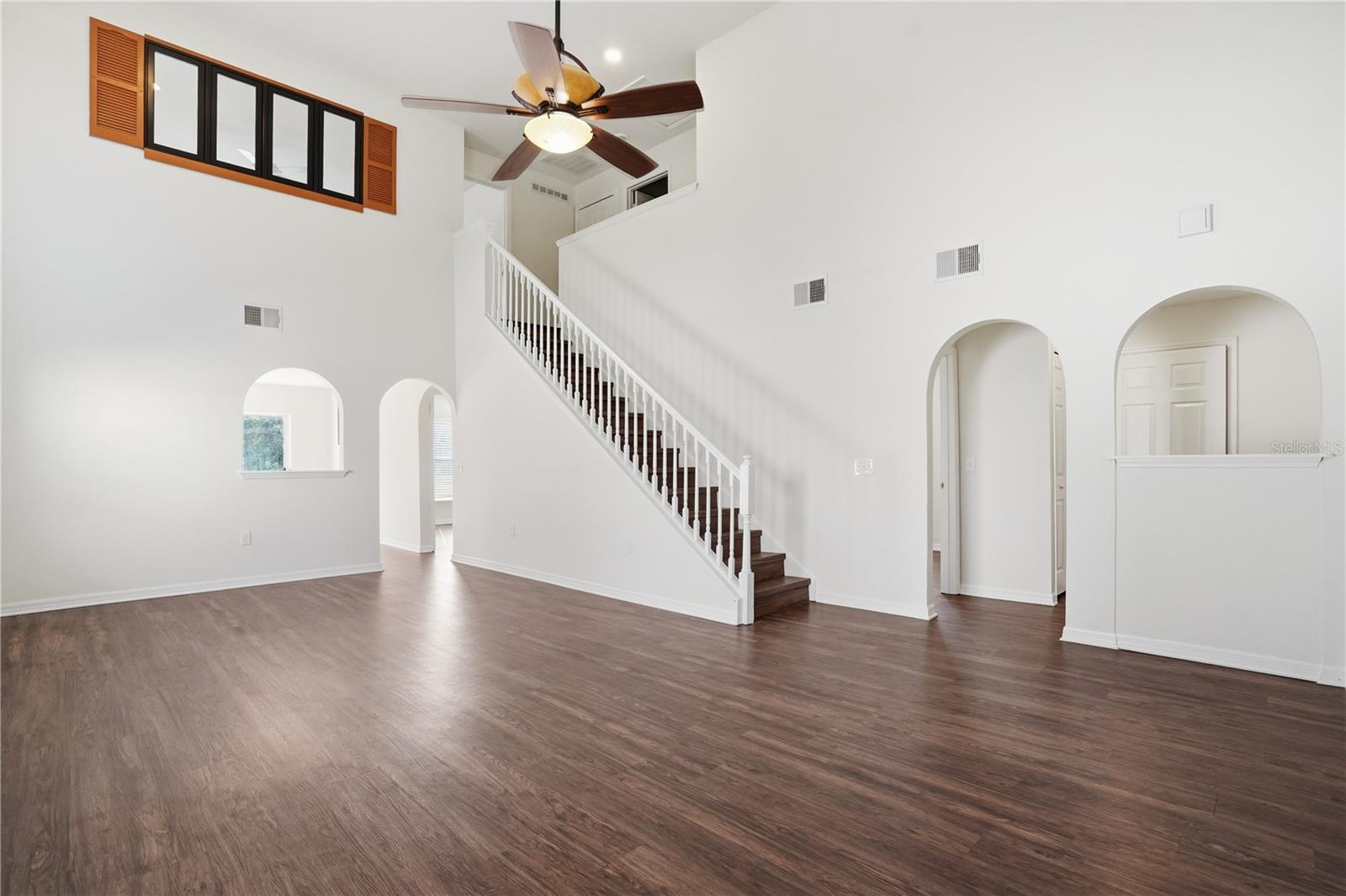 Image 10 of 35 For 13629 Silver Charm Court