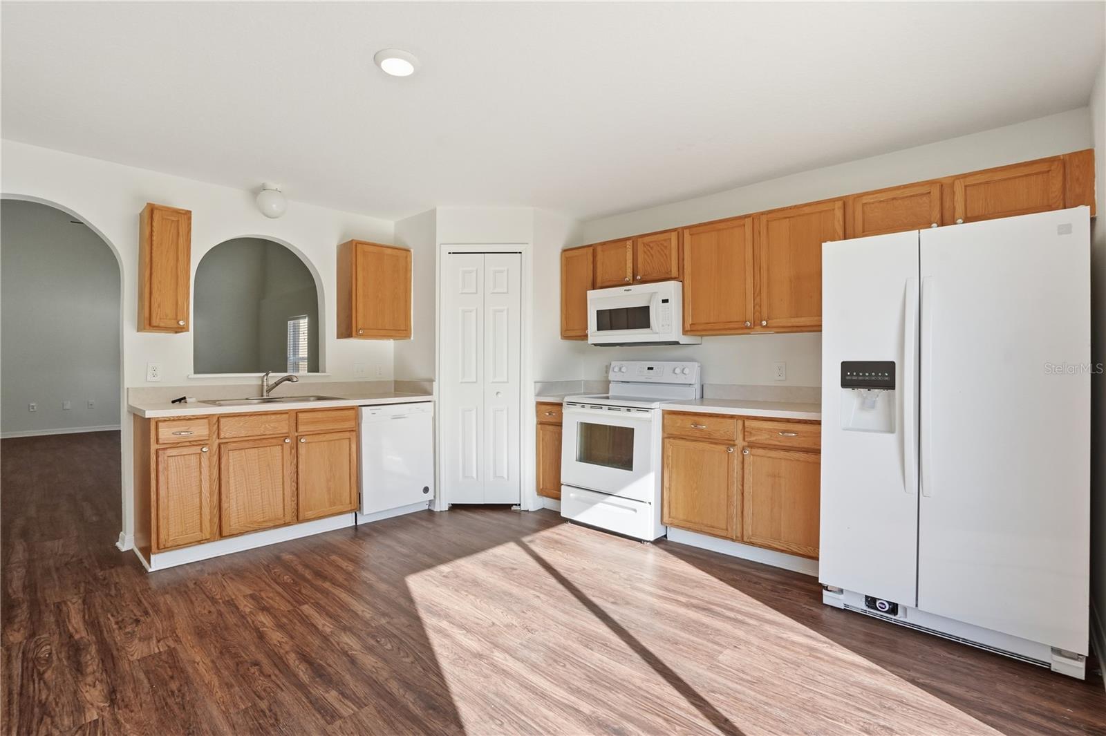 Image 14 of 35 For 13629 Silver Charm Court