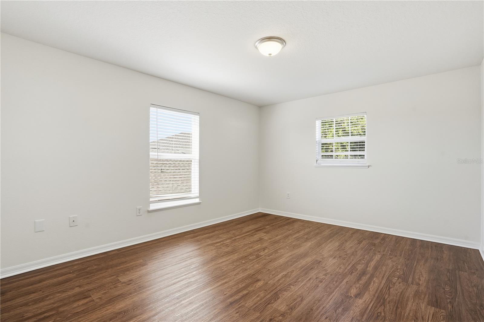 Image 21 of 35 For 13629 Silver Charm Court