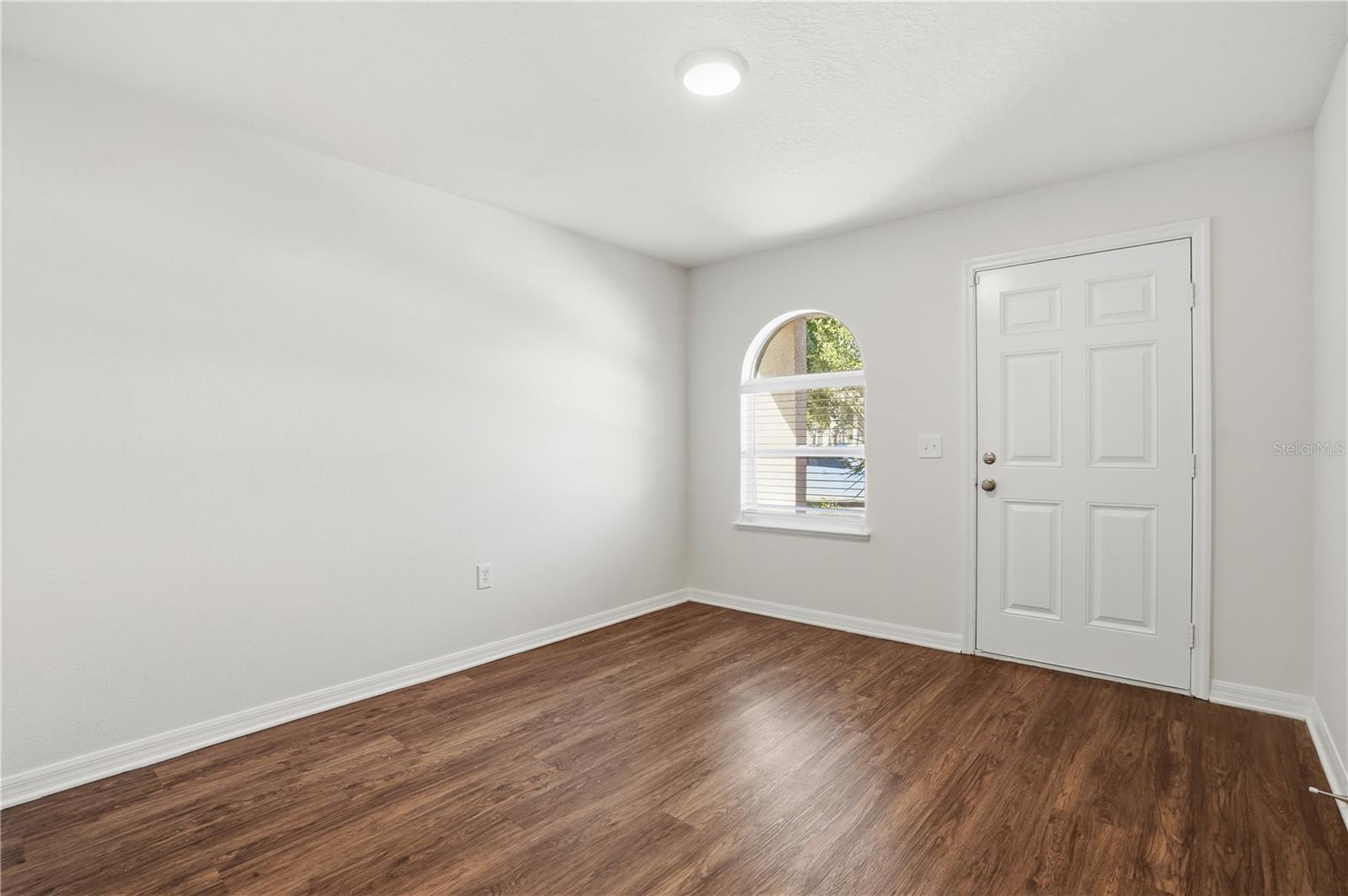 Image 7 of 35 For 13629 Silver Charm Court