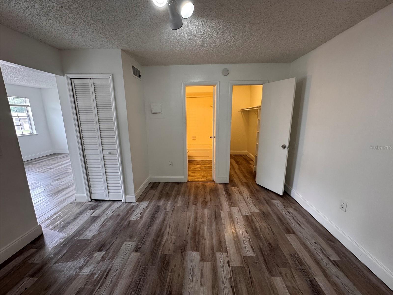 Image 15 of 35 For 5317 Curry Ford Road O201