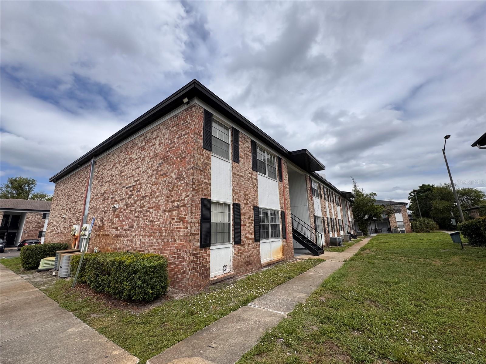 Image 22 of 35 For 5317 Curry Ford Road O201