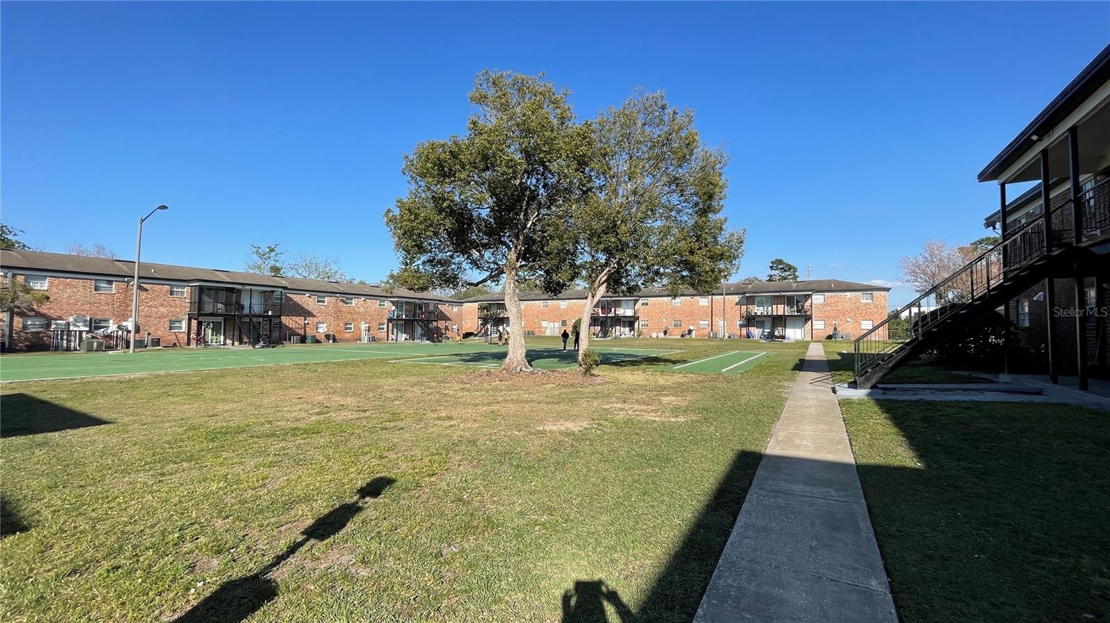 Image 23 of 35 For 5317 Curry Ford Road O201