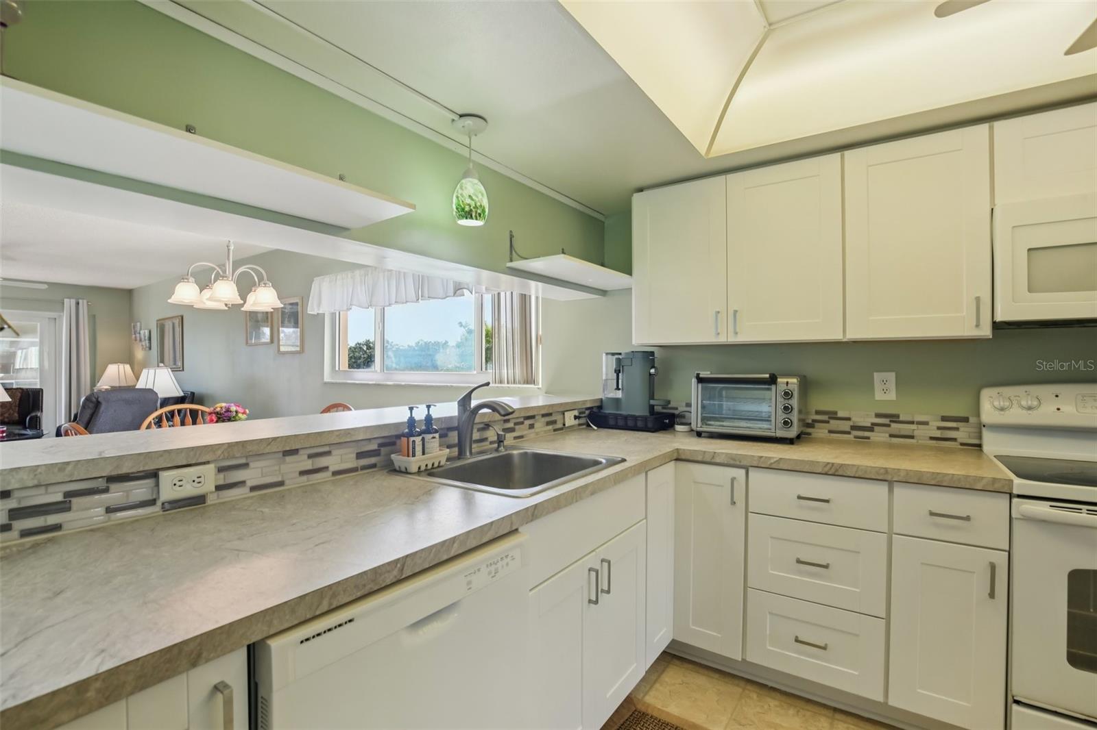 Image 21 of 30 For 9461 Harbor Greens Way 308