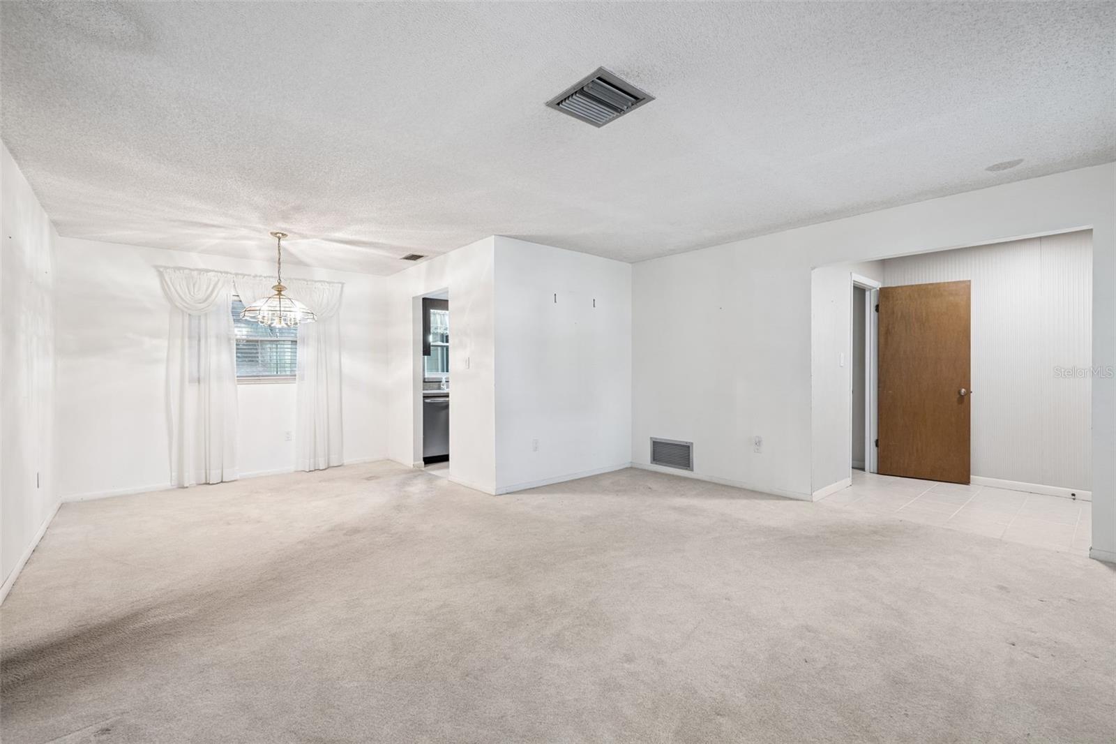 Image 12 of 25 For 958 Orange Avenue