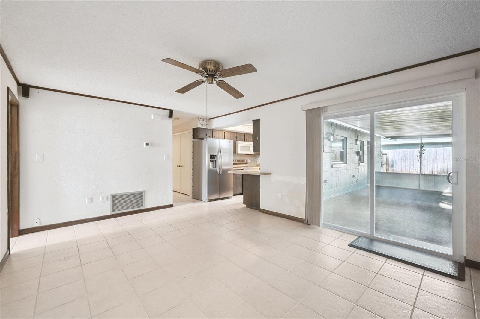 Image 6 of 25 For 958 Orange Avenue