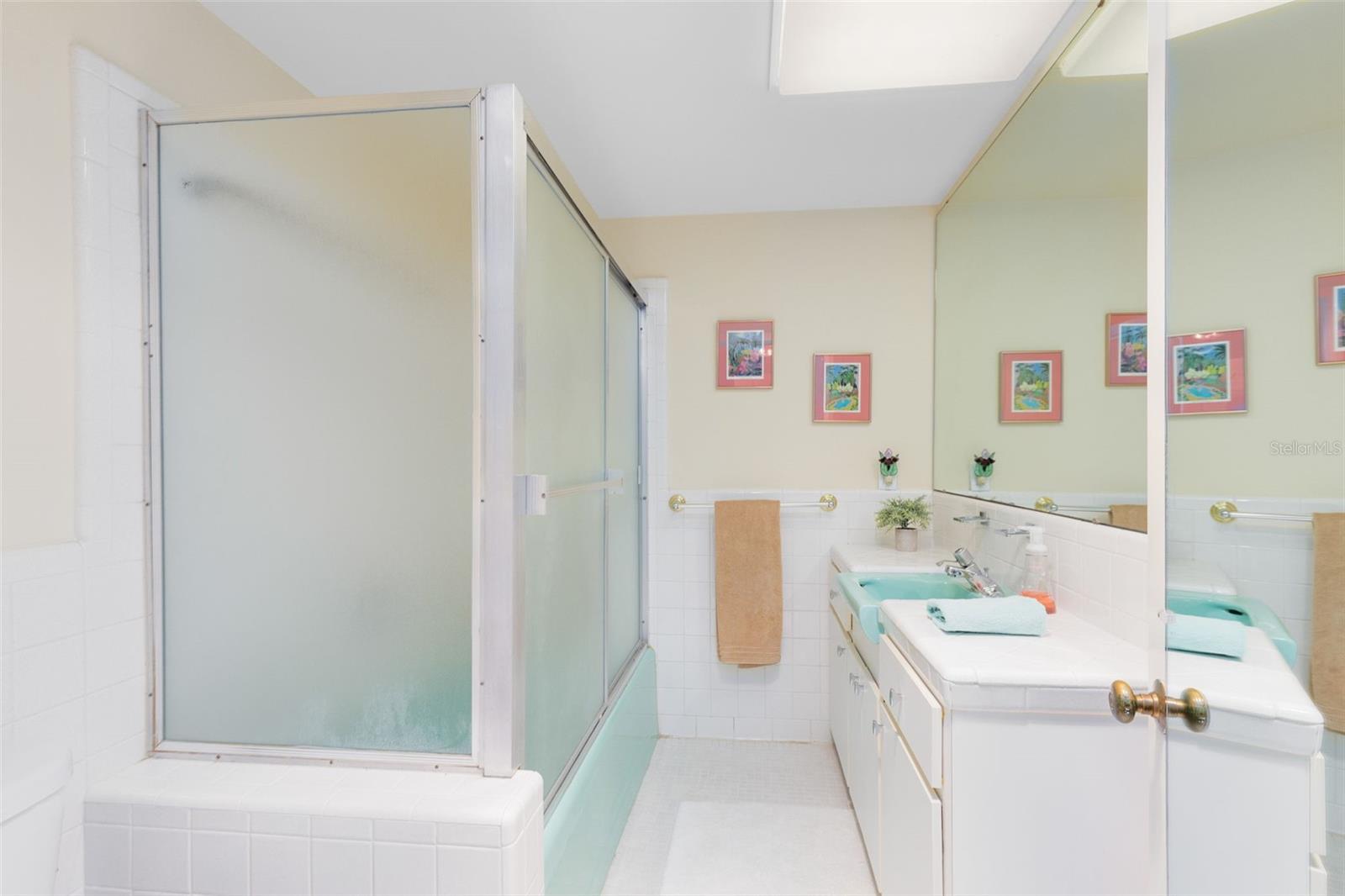 Image 15 of 33 For 311 Morse Boulevard 19