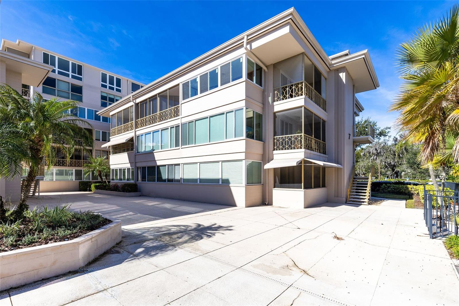 Image 18 of 33 For 311 Morse Boulevard 19