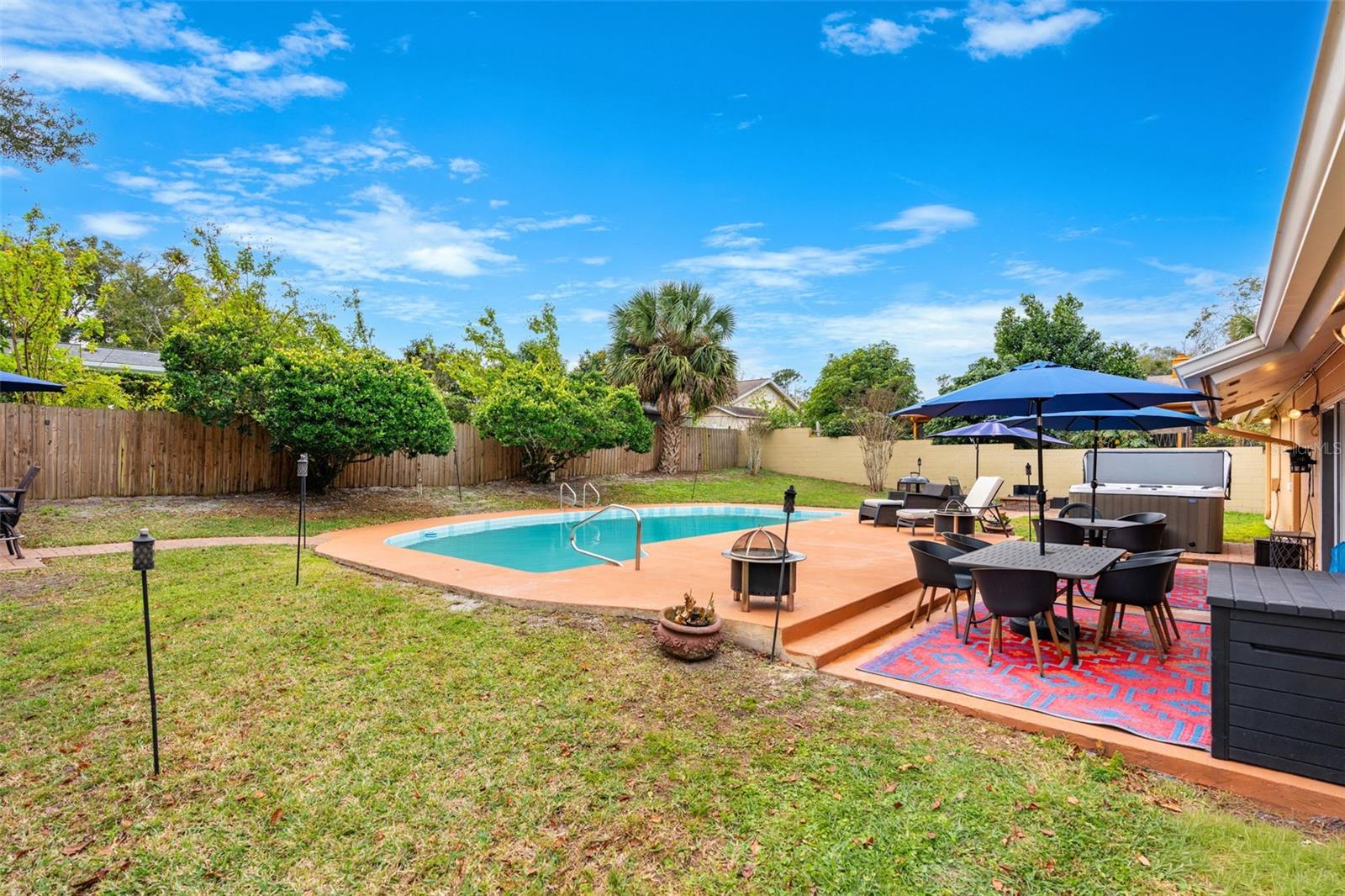 Image 23 of 29 For 610 San Sebastian Prado