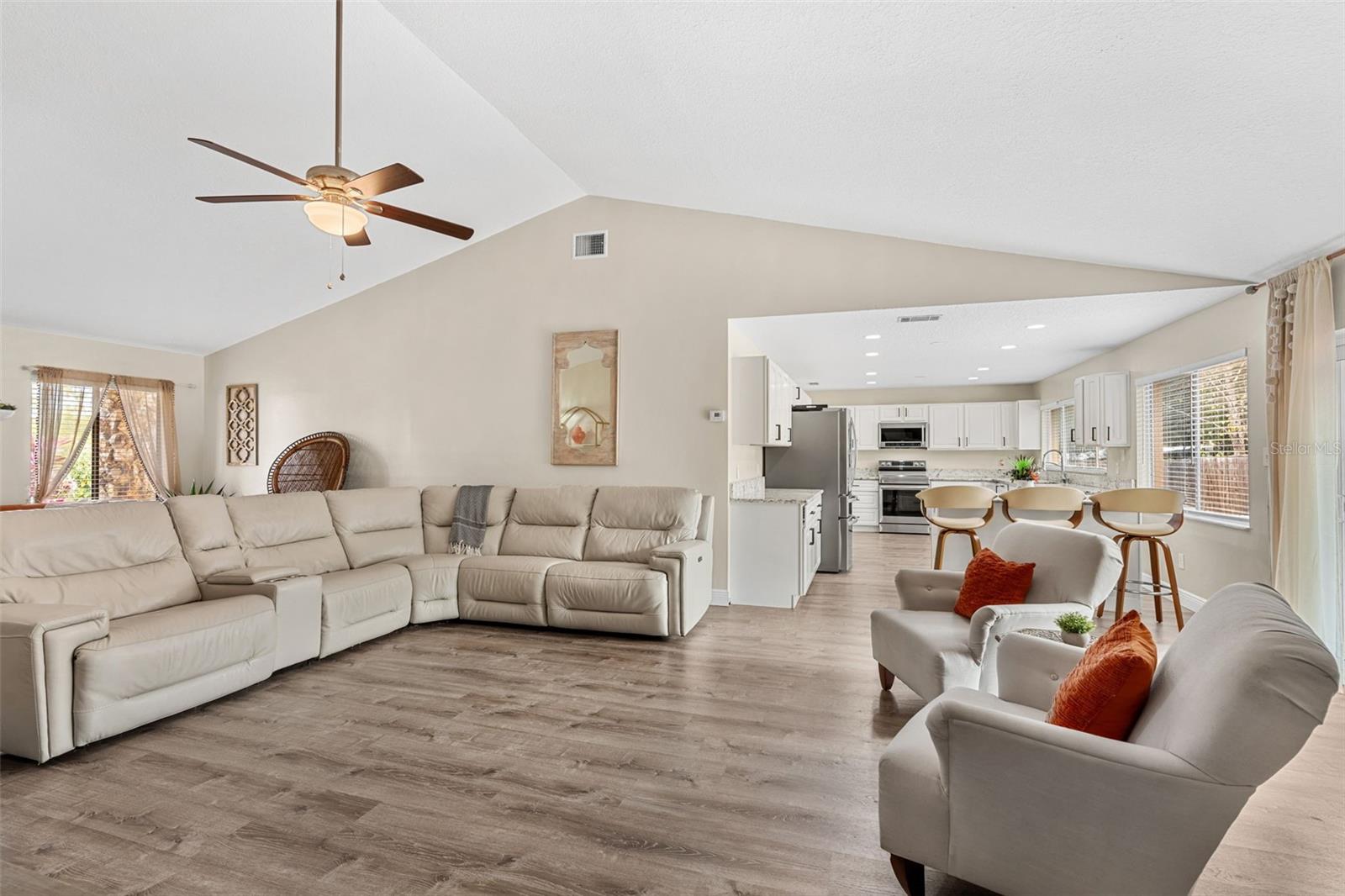 Image 4 of 29 For 610 San Sebastian Prado