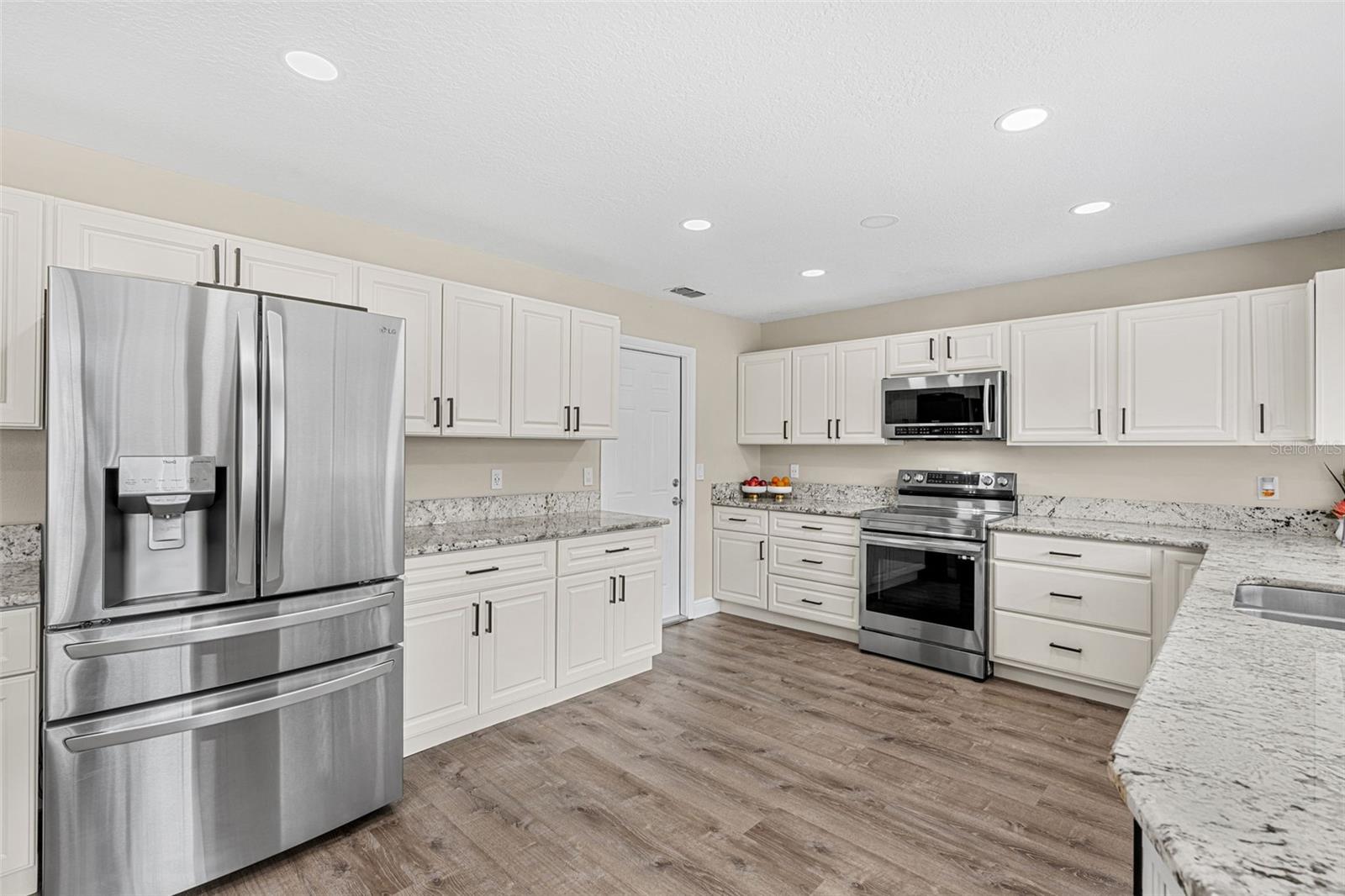 Image 6 of 29 For 610 San Sebastian Prado