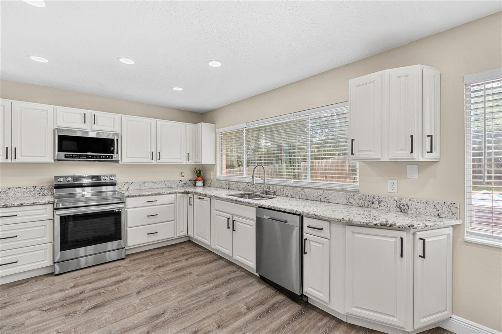 Image 8 of 29 For 610 San Sebastian Prado