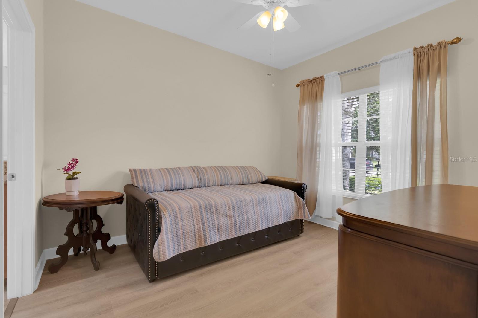 Image 19 of 43 For 3550 Fairwaters Court #c