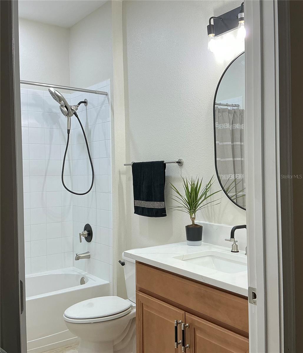 Image 21 of 43 For 3550 Fairwaters Court #c