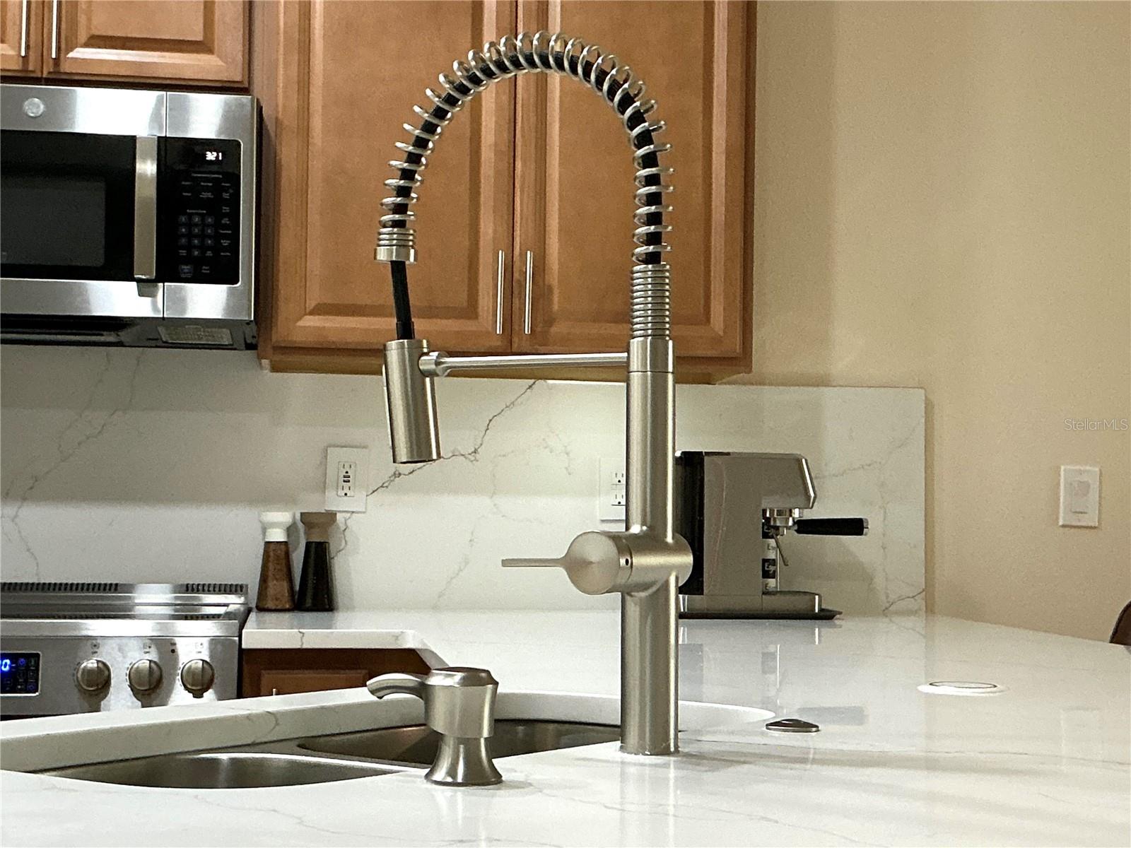 Image 3 of 43 For 3550 Fairwaters Court #c