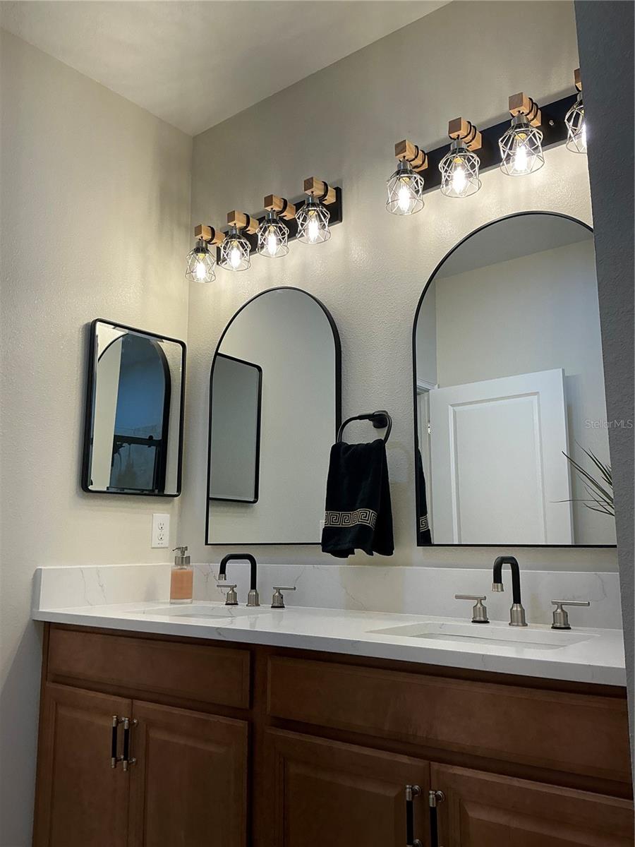 Image 4 of 43 For 3550 Fairwaters Court #c