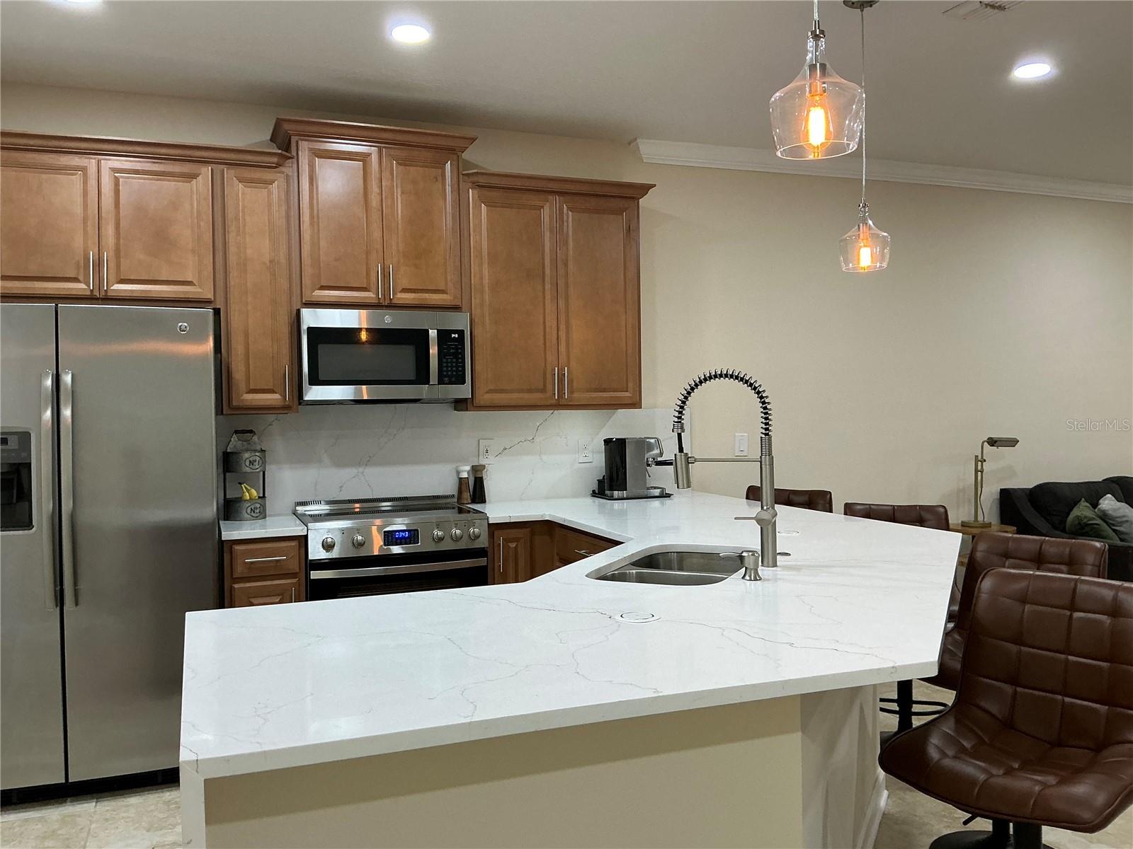 Image 6 of 43 For 3550 Fairwaters Court #c