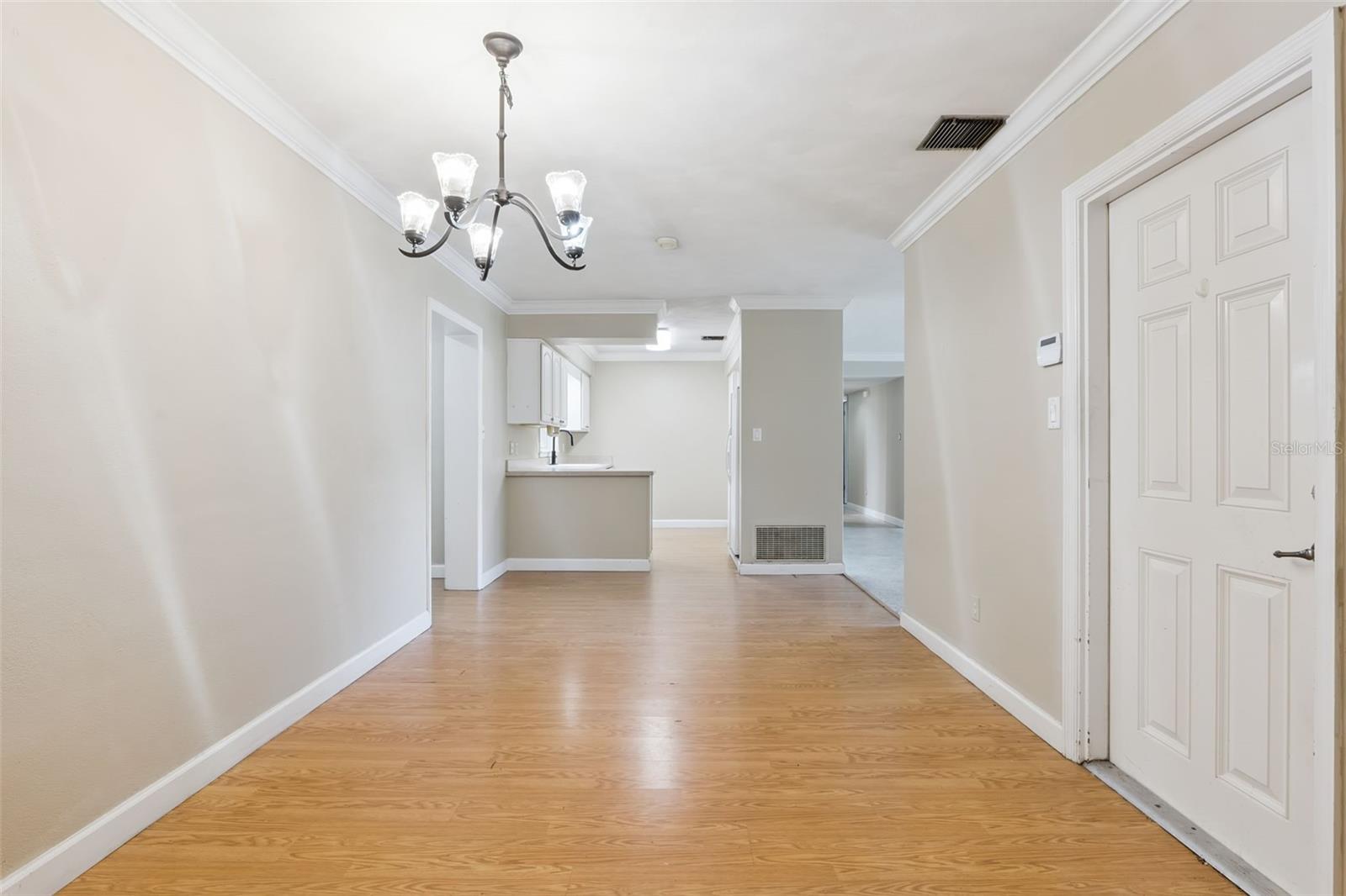 Image 9 of 13 For 606 Ellsworth Street