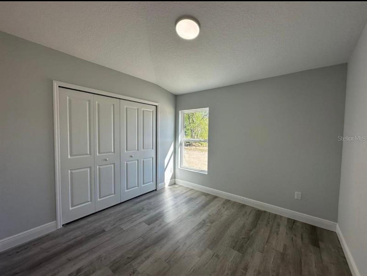 Image 2 of 7 For 5 Dogwood Court