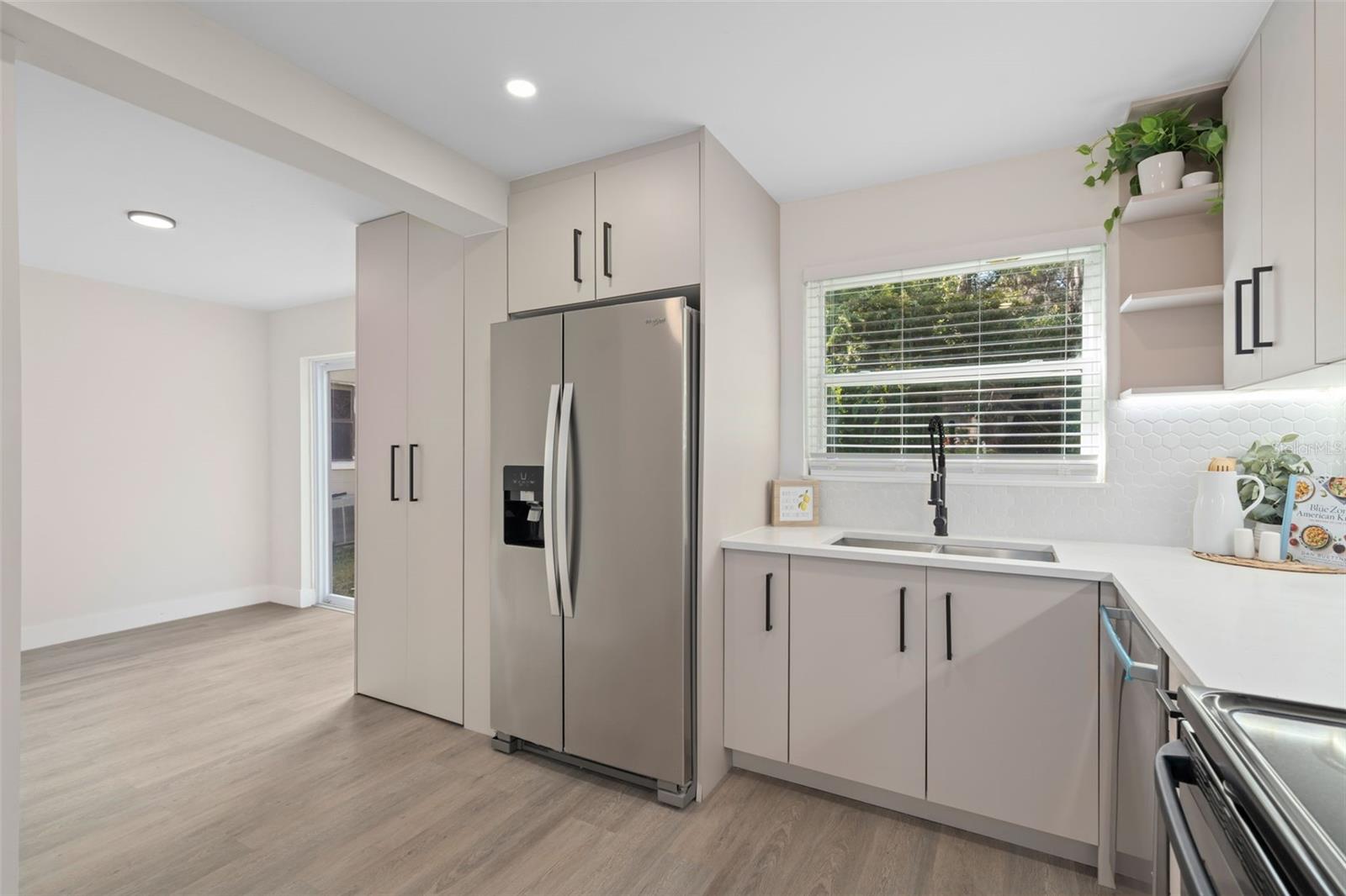 Image 11 of 34 For 118 Deacon Jones Boulevard