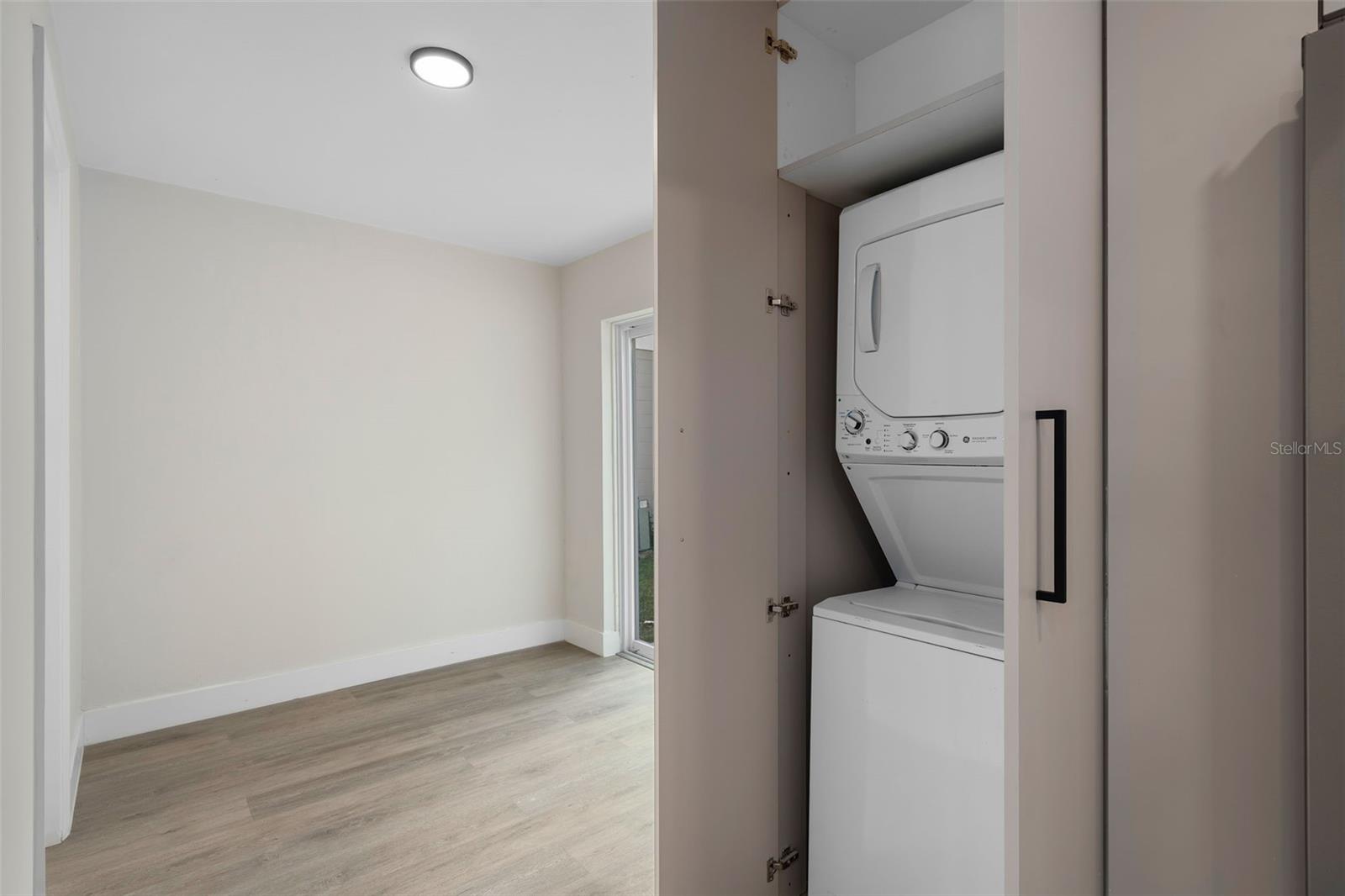 Image 13 of 34 For 118 Deacon Jones Boulevard