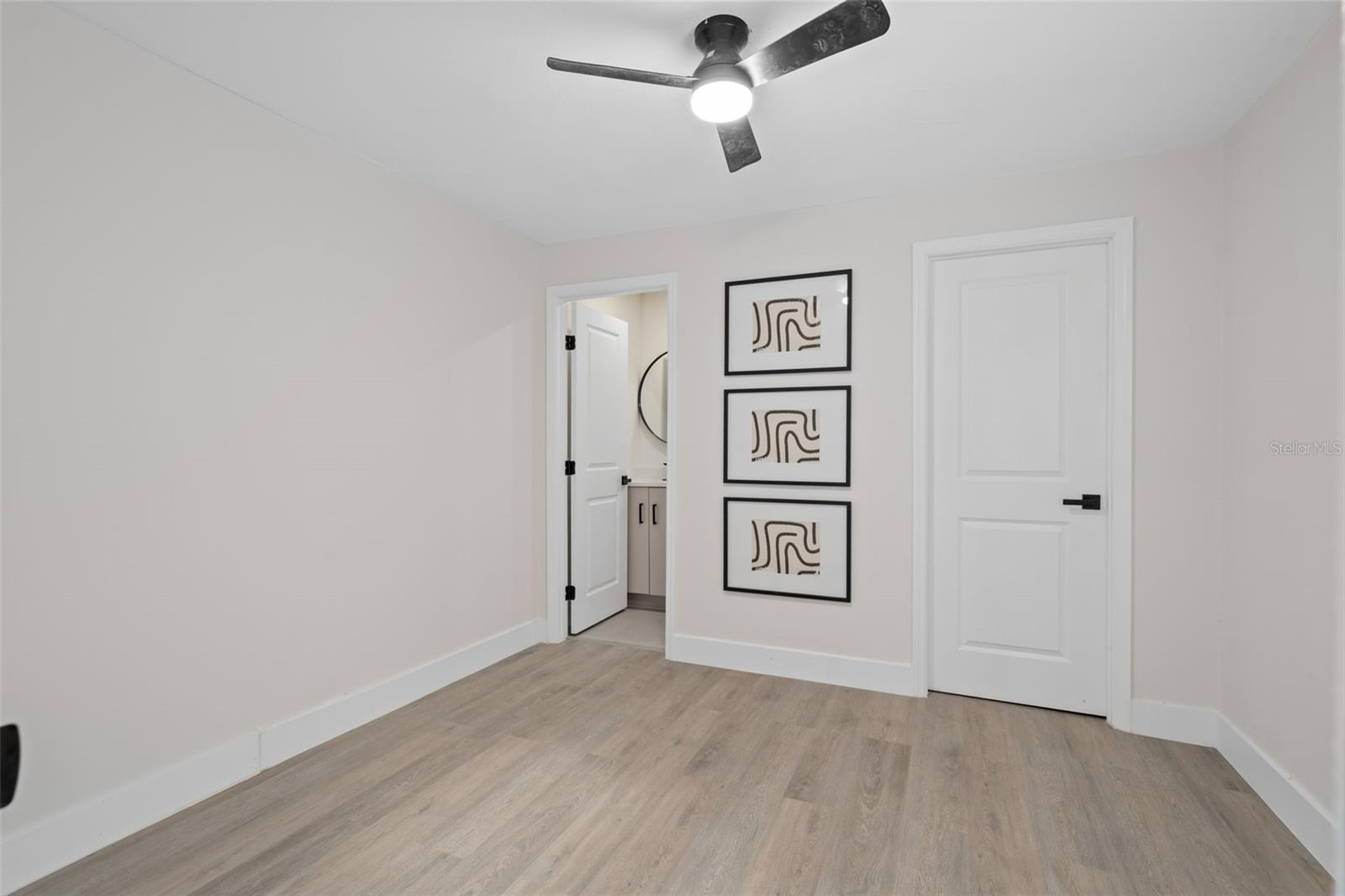 Image 16 of 34 For 118 Deacon Jones Boulevard