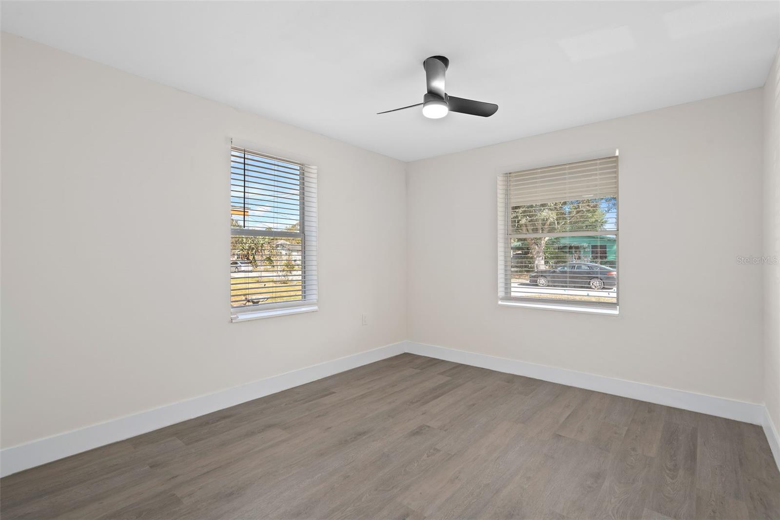 Image 20 of 34 For 118 Deacon Jones Boulevard