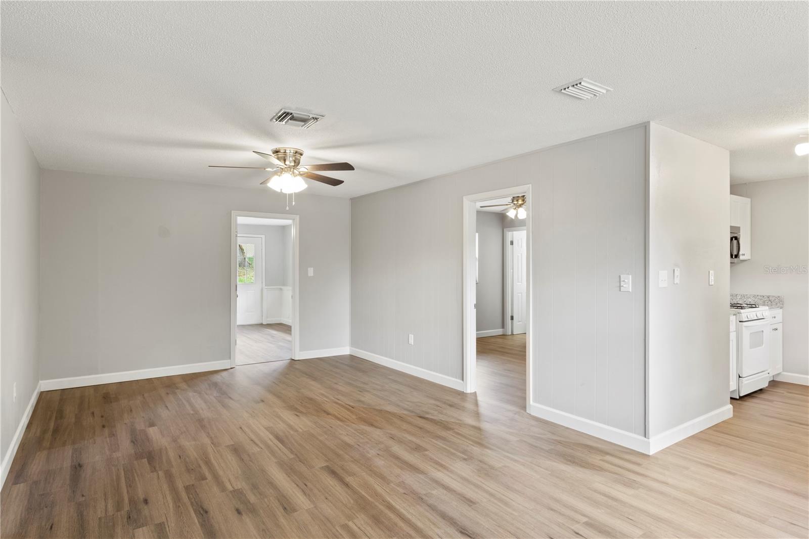 Image 4 of 16 For 36124 Spring Lake Boulevard