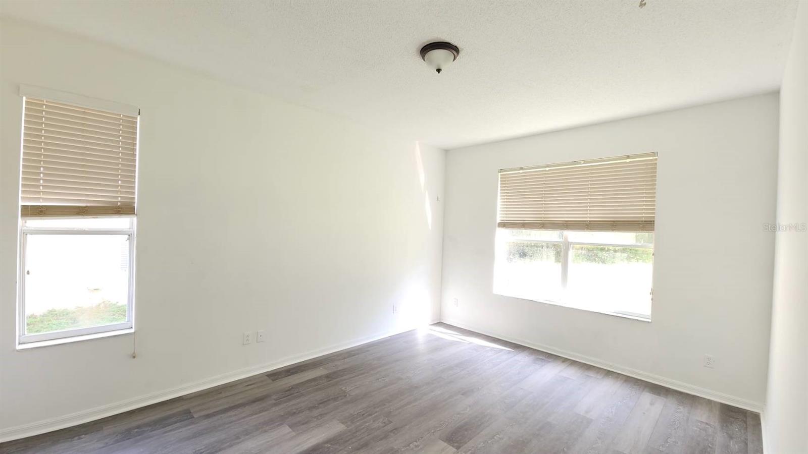 Image 11 of 15 For 5627 Florence Harbor Drive