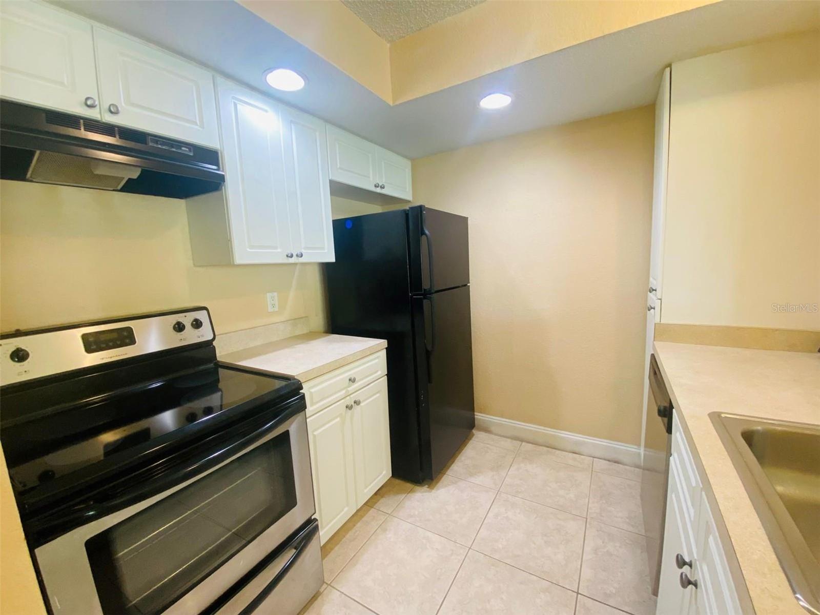 Image 8 of 25 For 5773 Gatlin Avenue 616