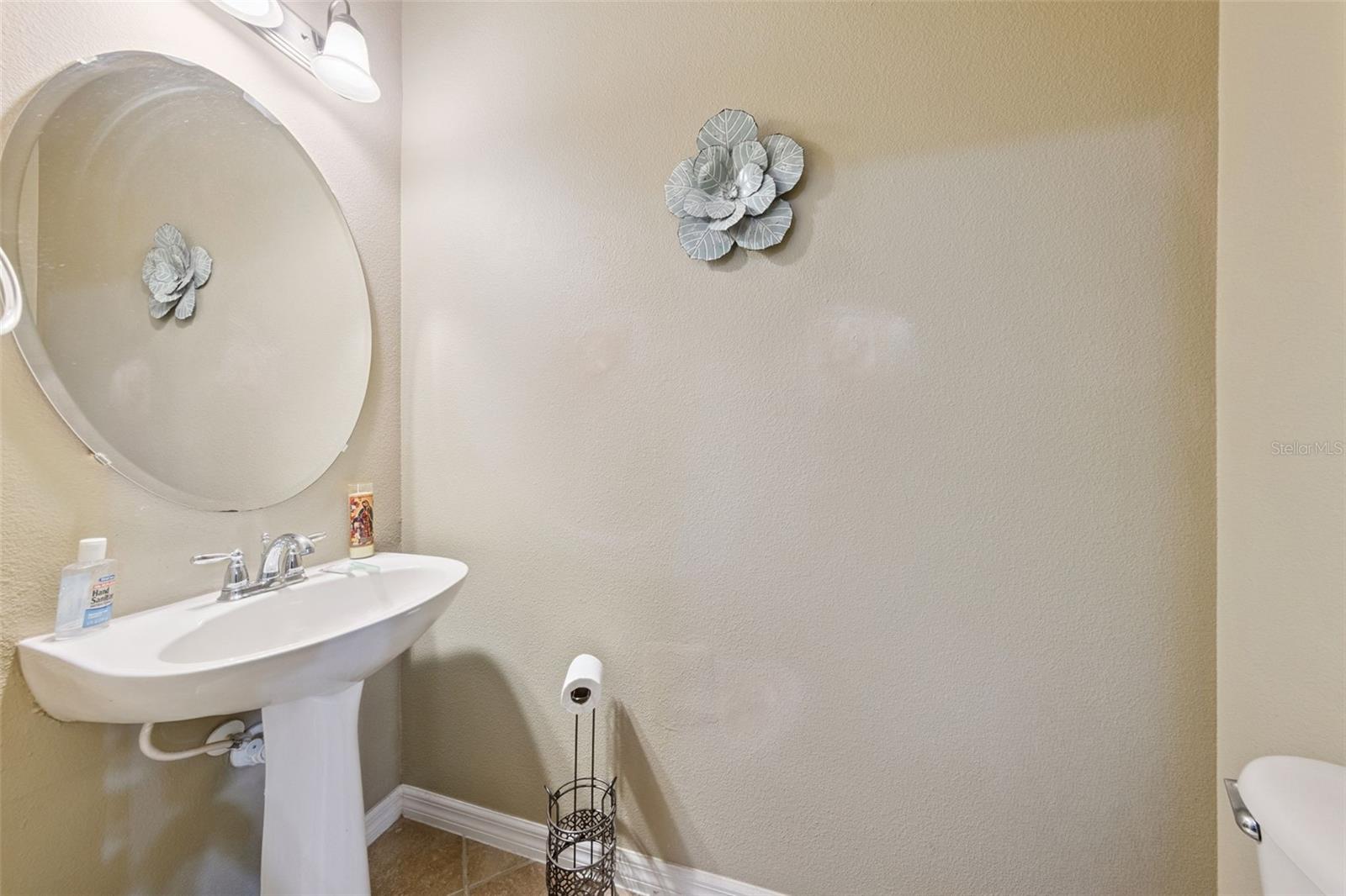Image 14 of 25 For 7031 Kirkland Way 7031