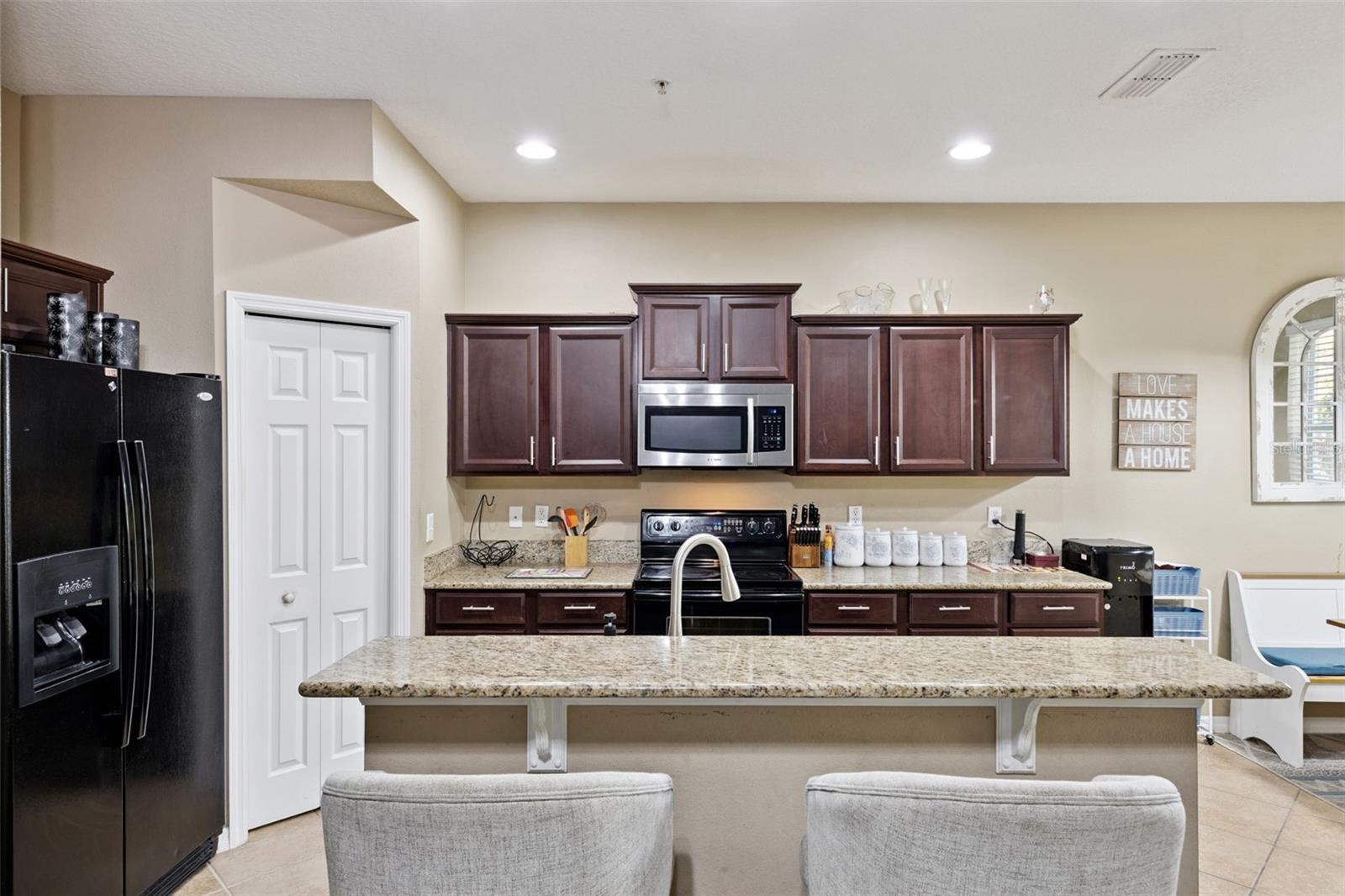 Image 7 of 25 For 7031 Kirkland Way 7031