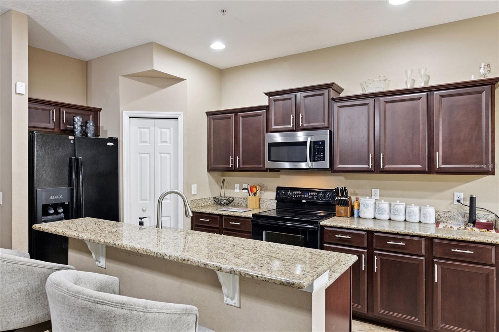 Image 8 of 25 For 7031 Kirkland Way 7031