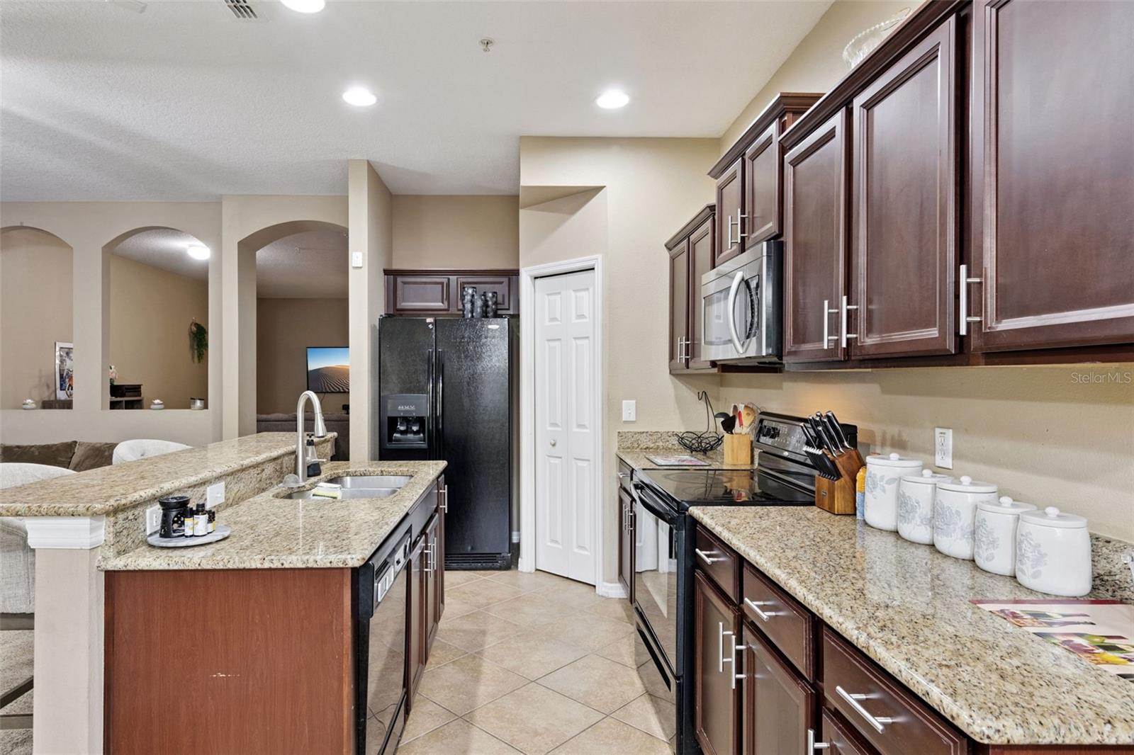 Image 9 of 25 For 7031 Kirkland Way 7031