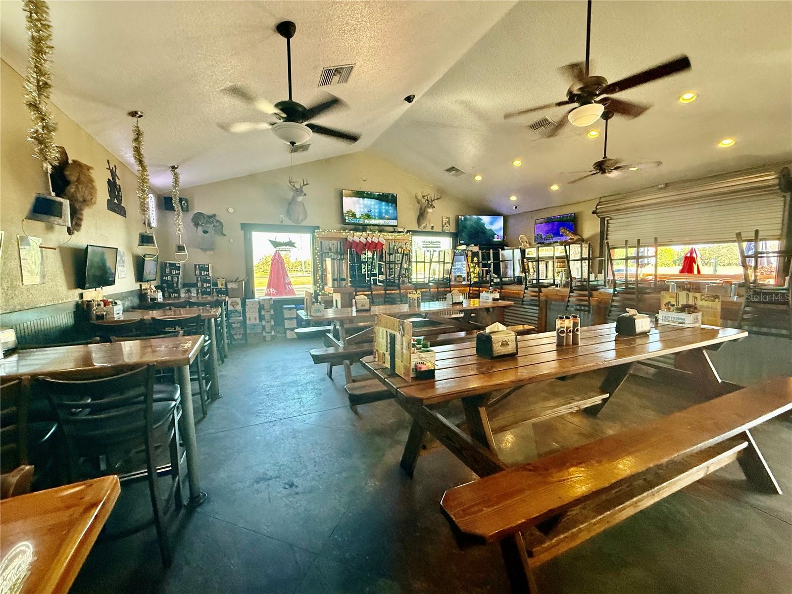 Image 11 of 34 For 100 White Cedar Road