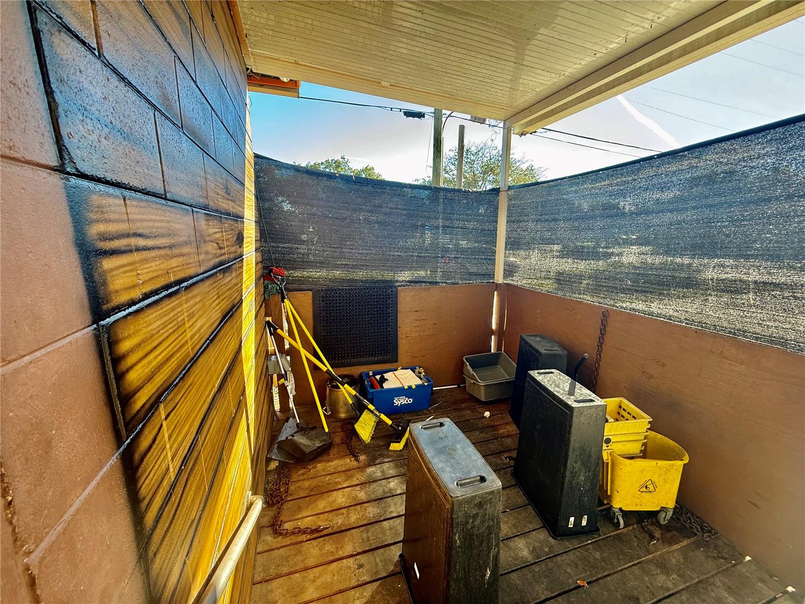 Image 21 of 34 For 100 White Cedar Road