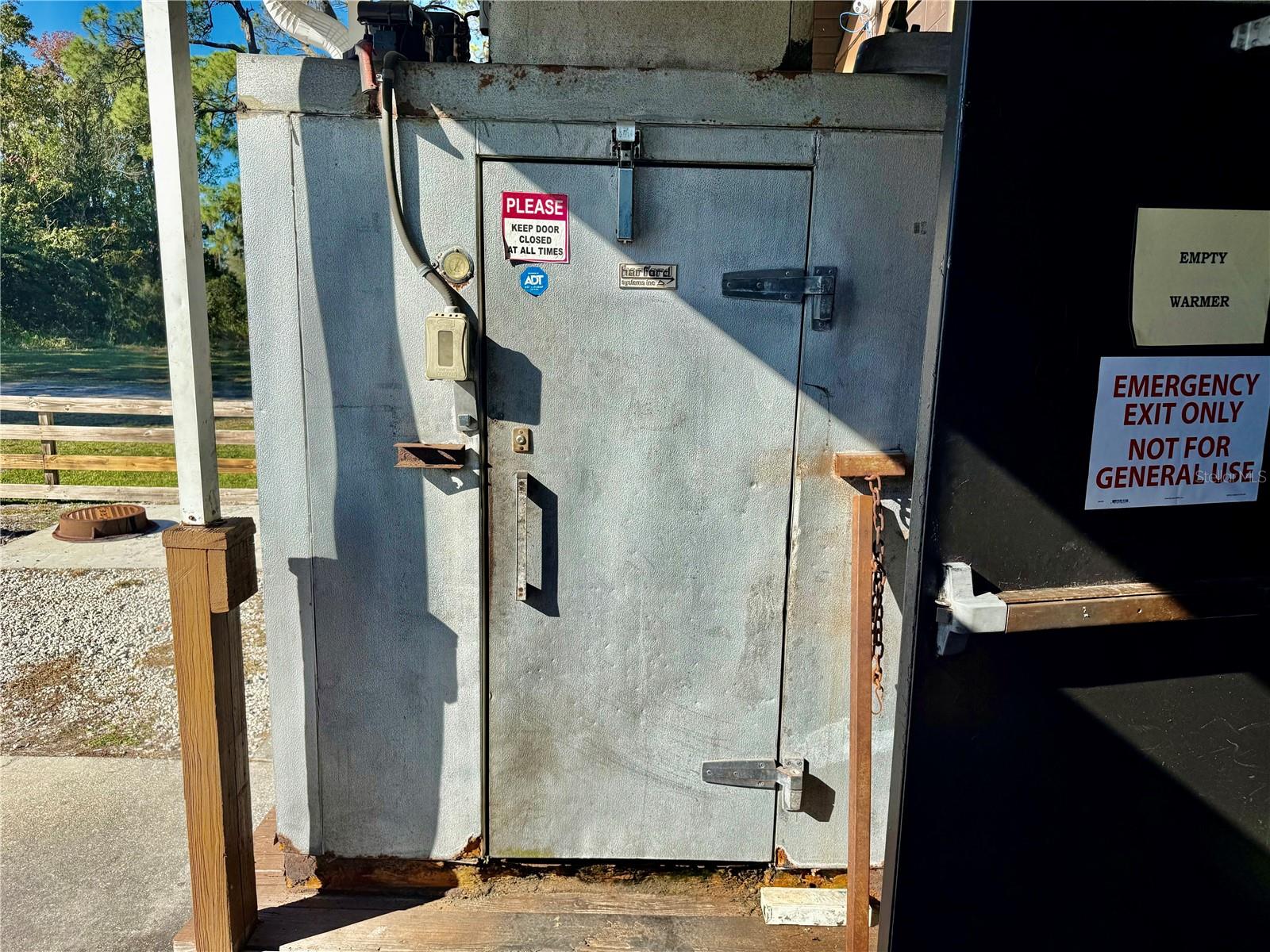 Image 22 of 34 For 100 White Cedar Road