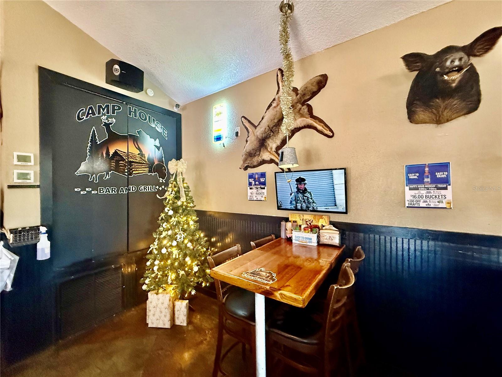 Image 8 of 34 For 100 White Cedar Road