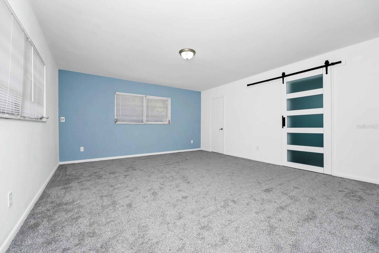 Image 16 of 38 For 511 Alder Avenue