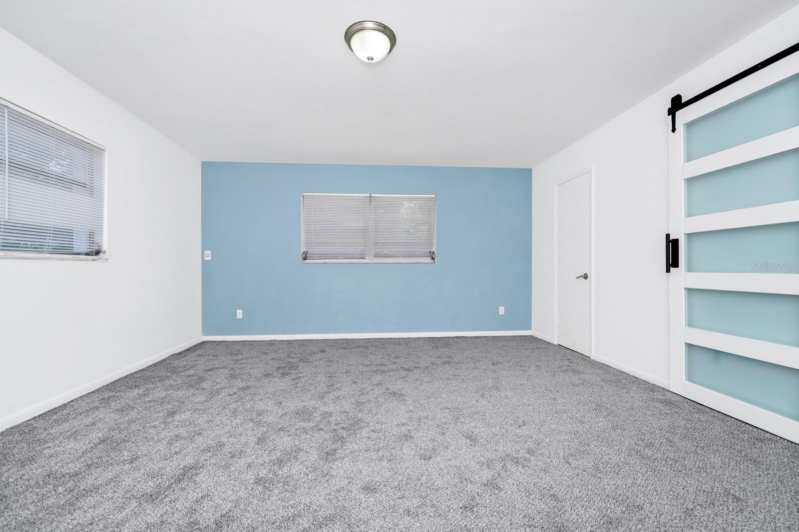 Image 17 of 38 For 511 Alder Avenue