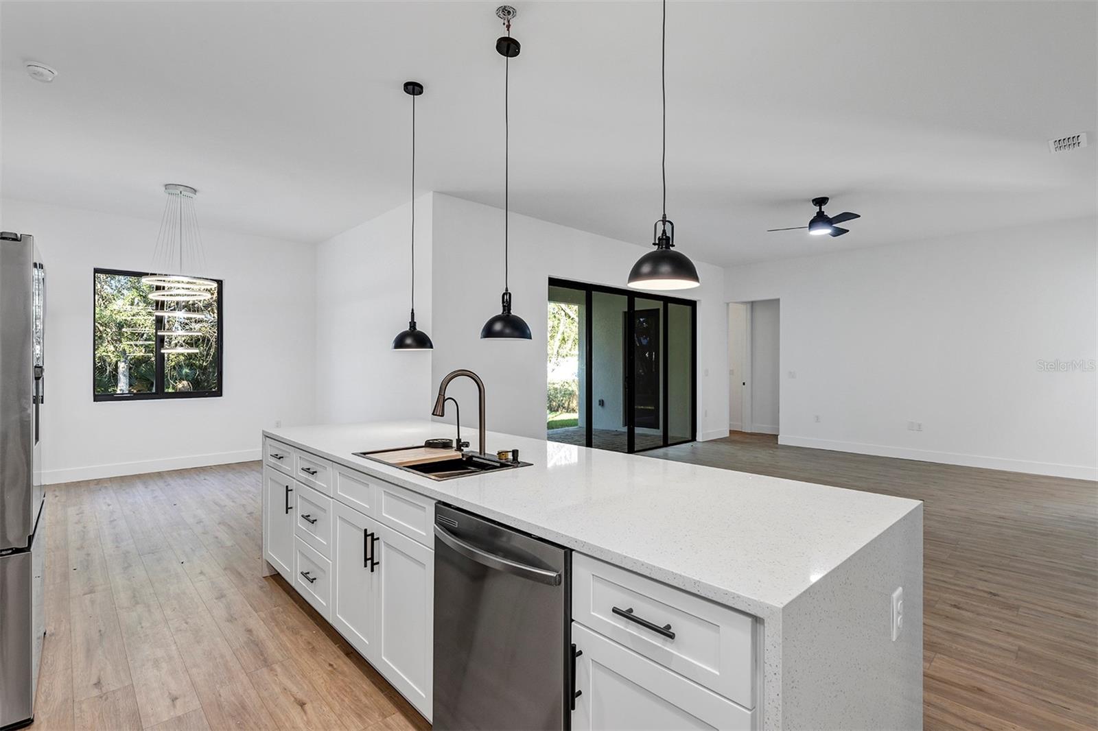 Image 21 of 62 For 493 Sycamore Street