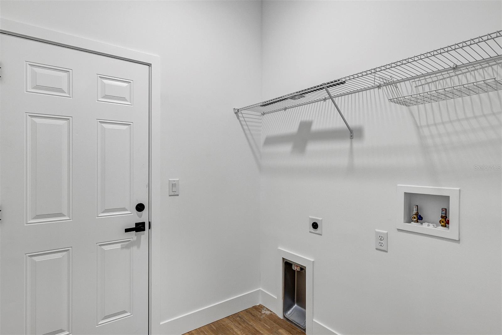 Image 22 of 62 For 493 Sycamore Street